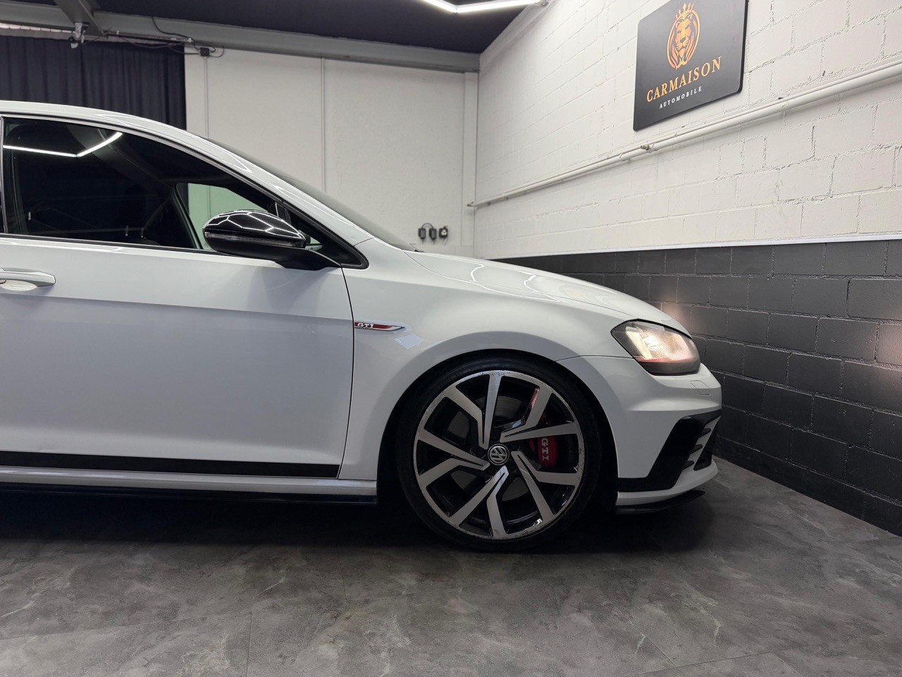 VW Golf 2.0 TSI GTI Clubsport DSG | CH-Auto | KW Tiefergelegt | Remus Auspuff | Rückfahrkamera | ACC-image-12