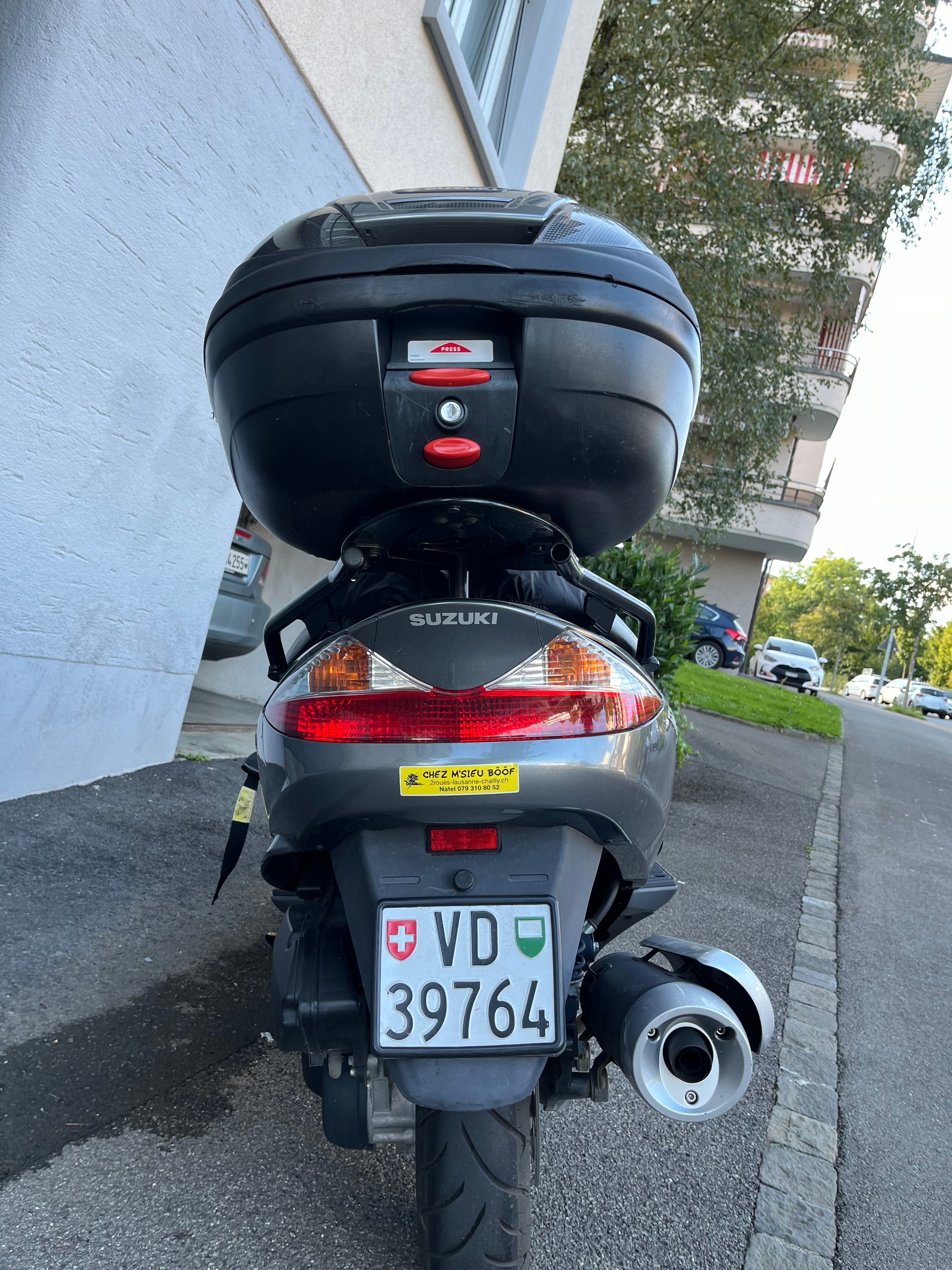 SUZUKI UH 125 Burgman-image-3
