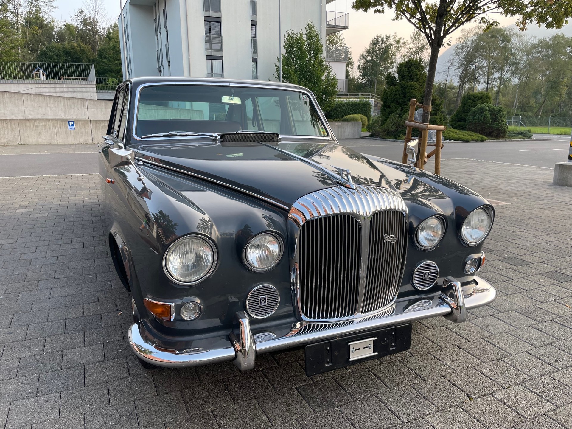 DAIMLER DS420 Limousine