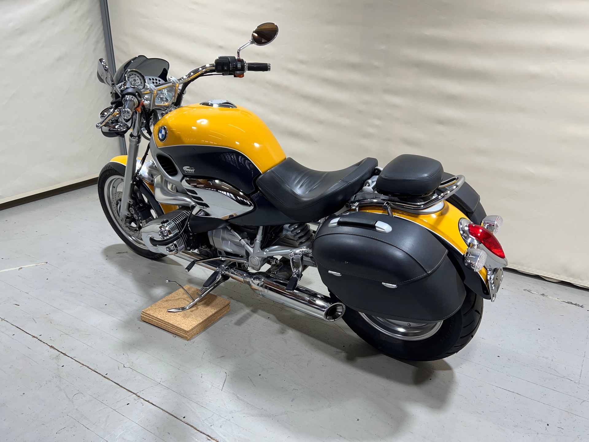 BMW R 1200 C Independent-image-9