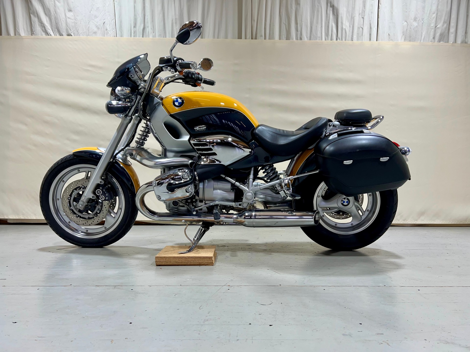 BMW R 1200 C Independent-image-4