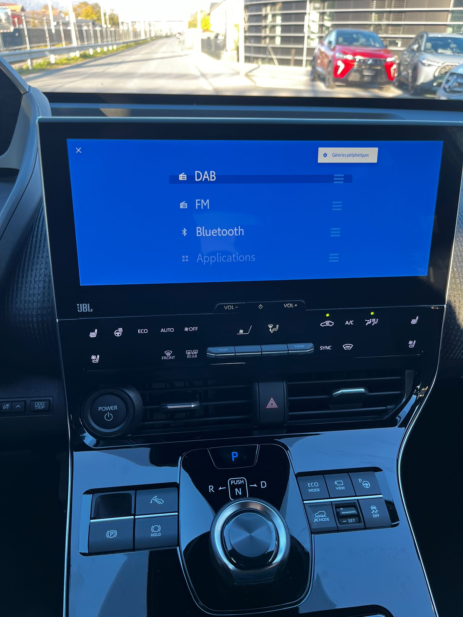 TOYOTA bZ4X Premium 71,4 kWh 4WD-image-17