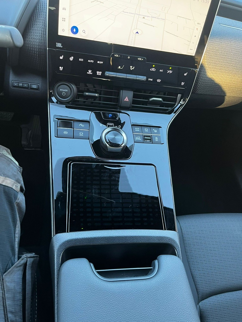 TOYOTA bZ4X Premium 71,4 kWh 4WD-image-20