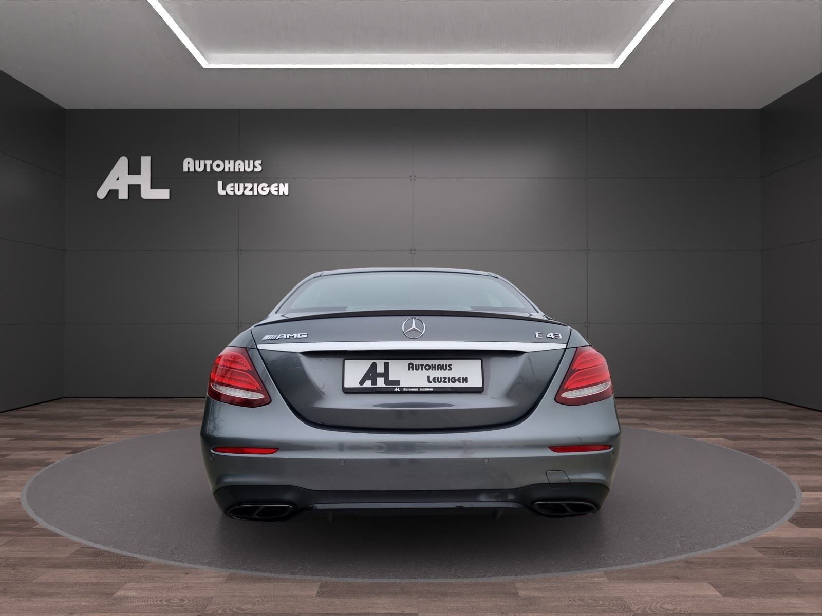 MERCEDES-BENZ E 43 AMG 4Matic 9G-Tronic-image-3