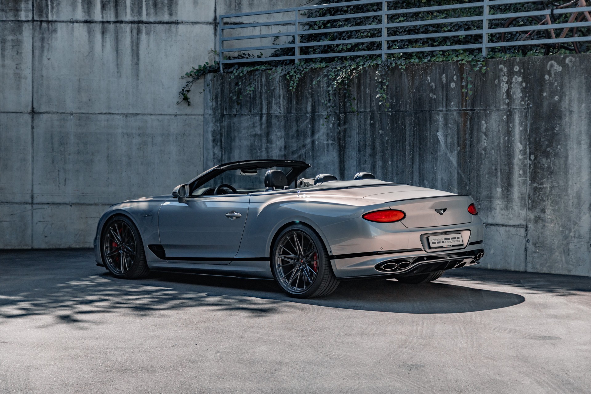 BENTLEY Continental GTC 6.0 W12 Speed-image-26