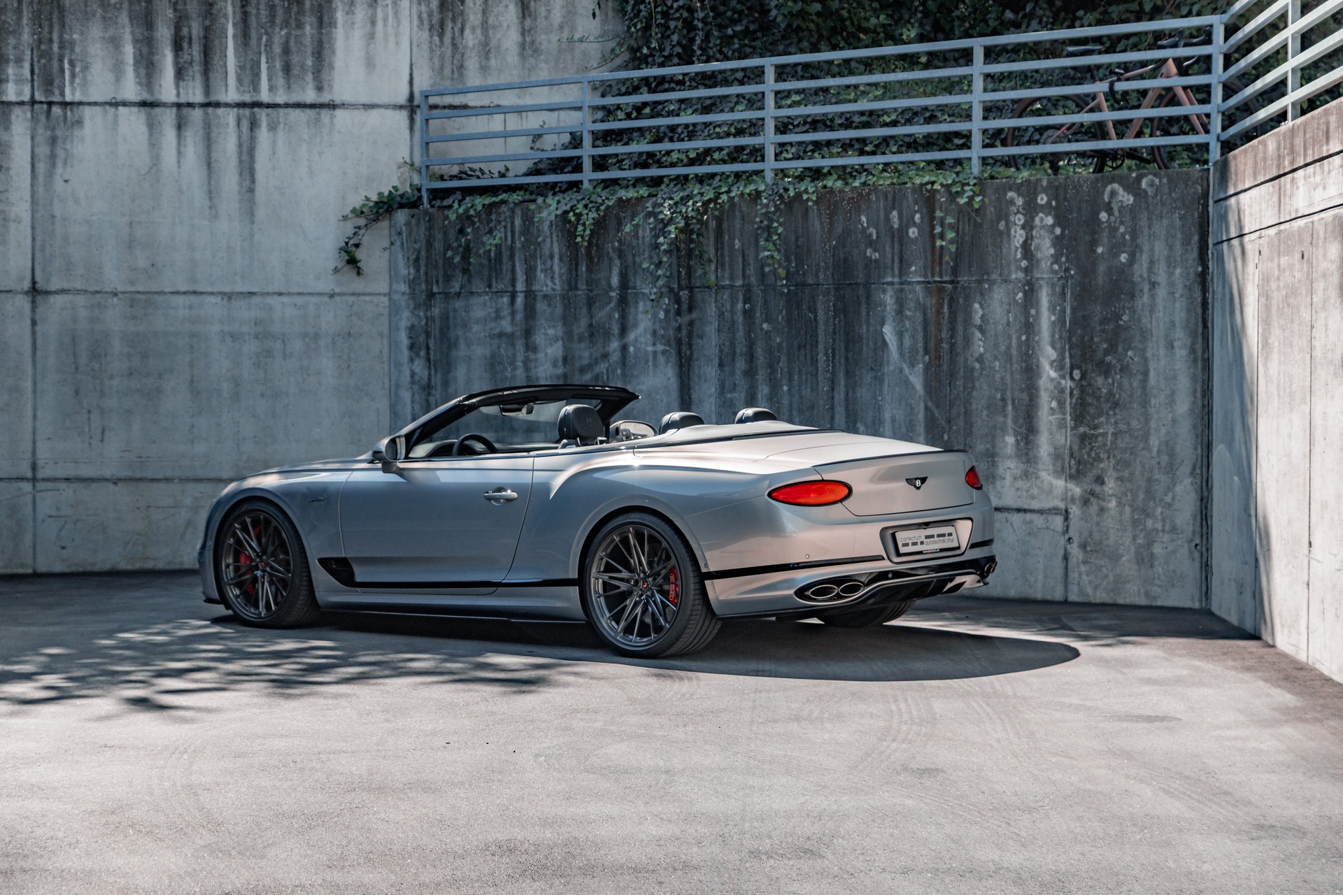 BENTLEY Continental GTC 6.0 W12 Speed-image-6