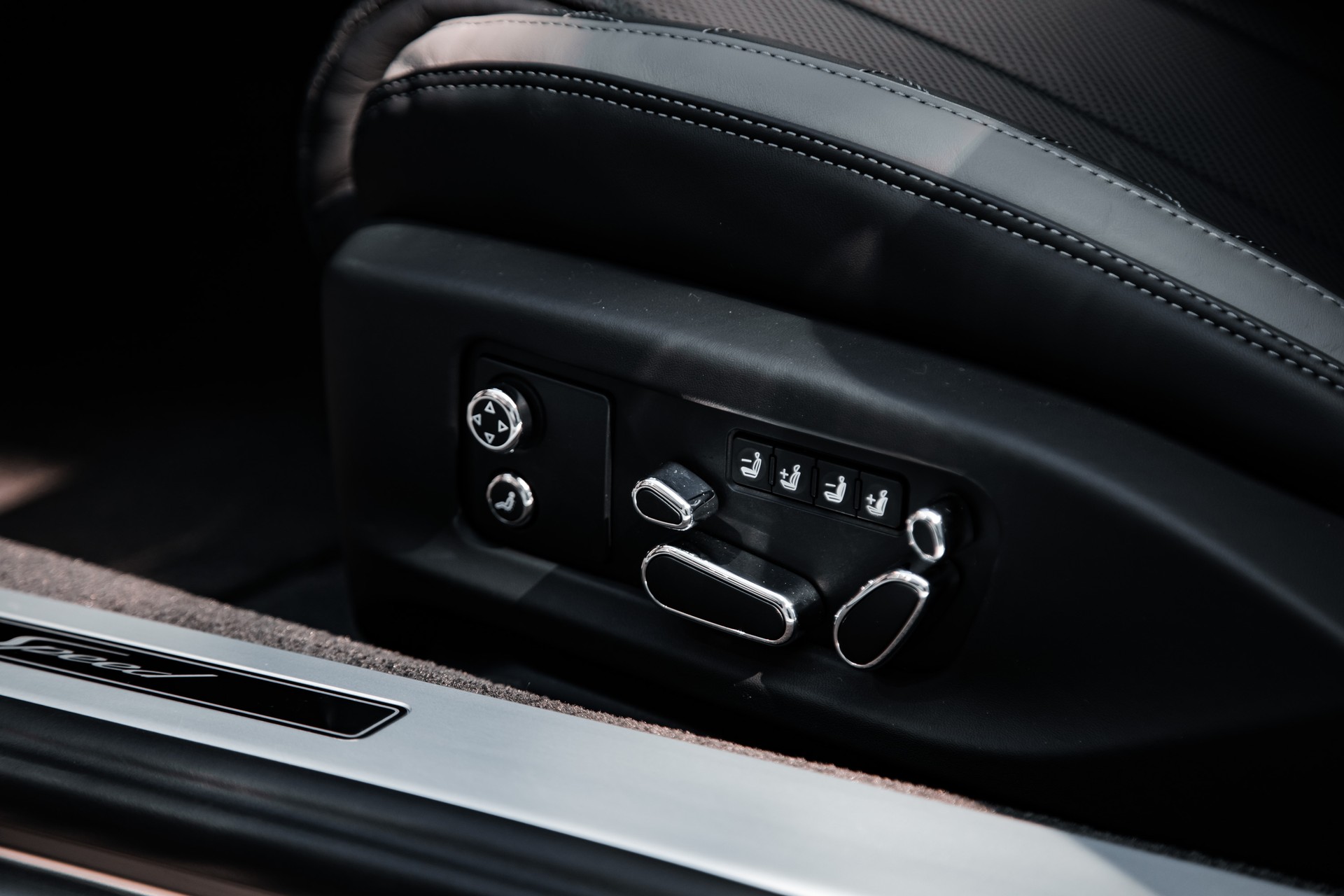 BENTLEY Continental GTC 6.0 W12 Speed-image-18