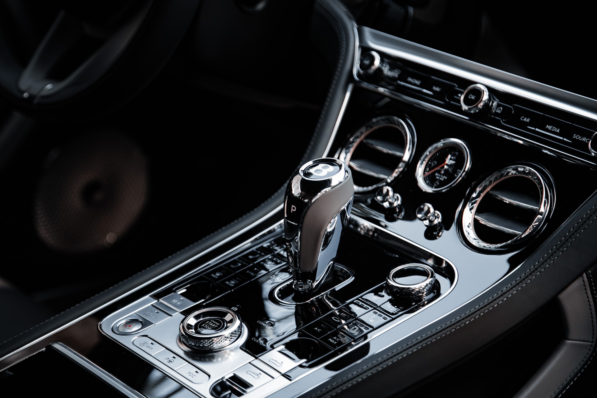 BENTLEY Continental GTC 6.0 W12 Speed-image-19
