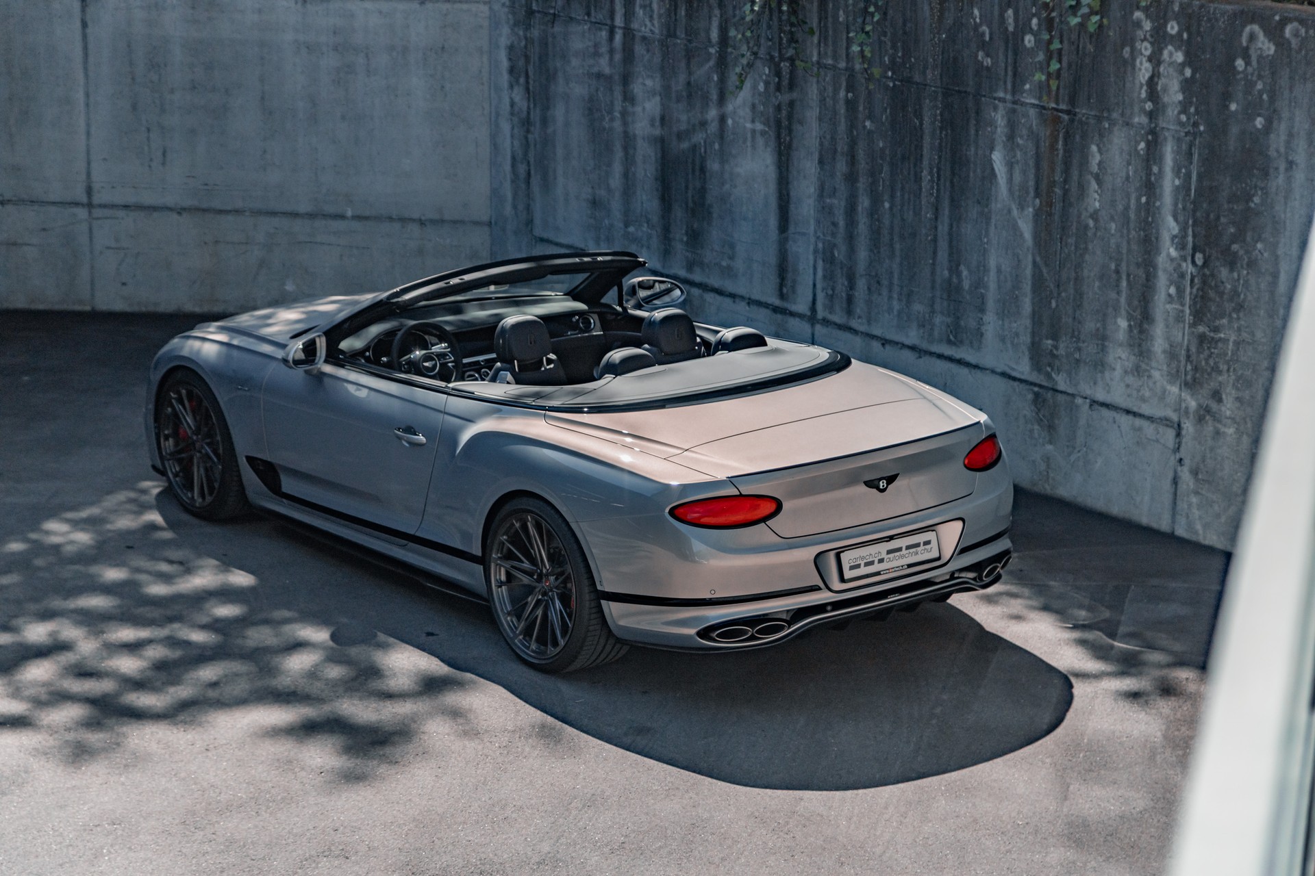 BENTLEY Continental GTC 6.0 W12 Speed-image-22