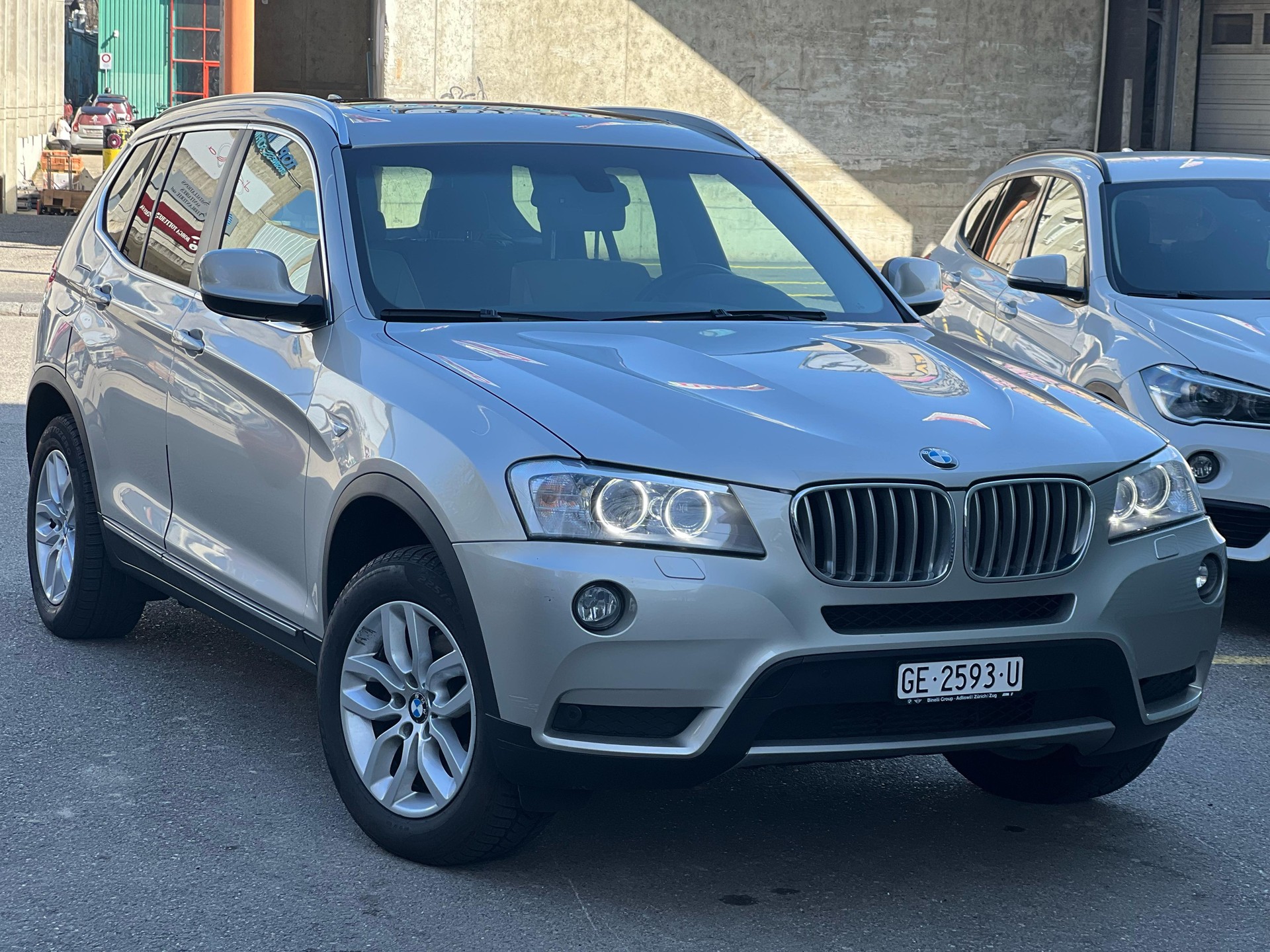 BMW X3 xDrive 28i Steptronic-showroom-element-1