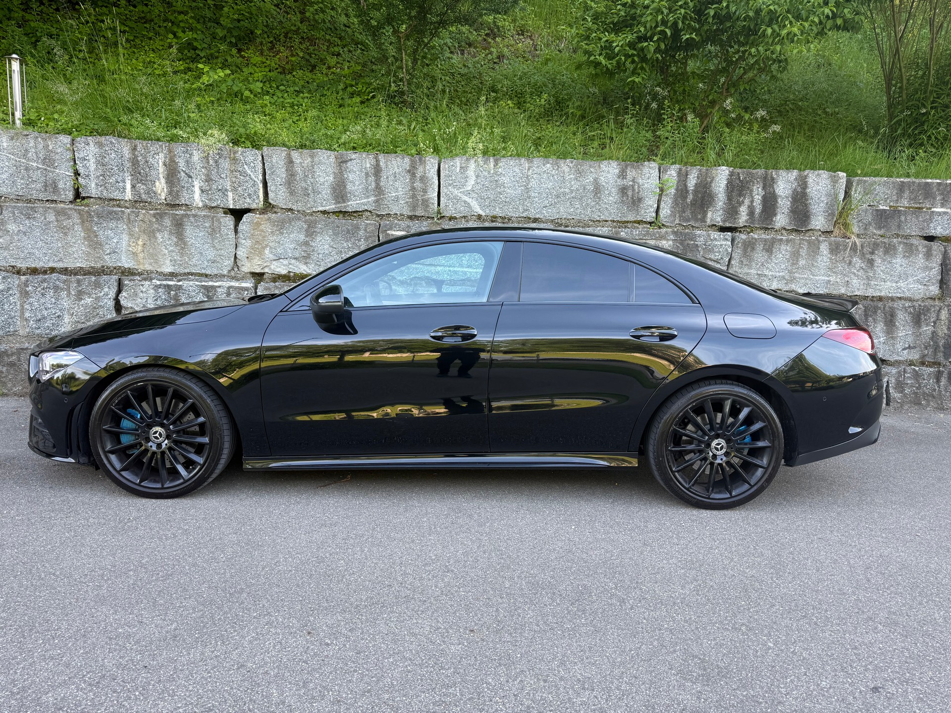 MERCEDES-BENZ CLA 220 AMG Line 7G-DCT-image-11