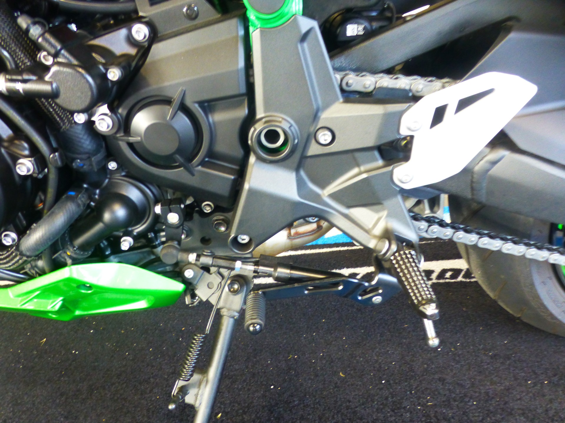 KAWASAKI Z H2 SE-image-9