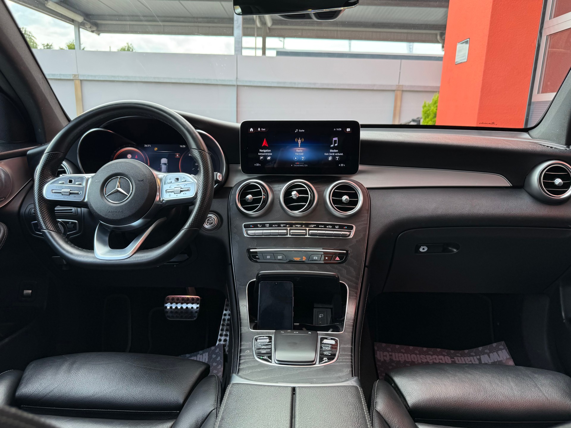 MERCEDES-BENZ GLC Coupé 300 d AMG Line 4Matic 9G-Tronic-image-6