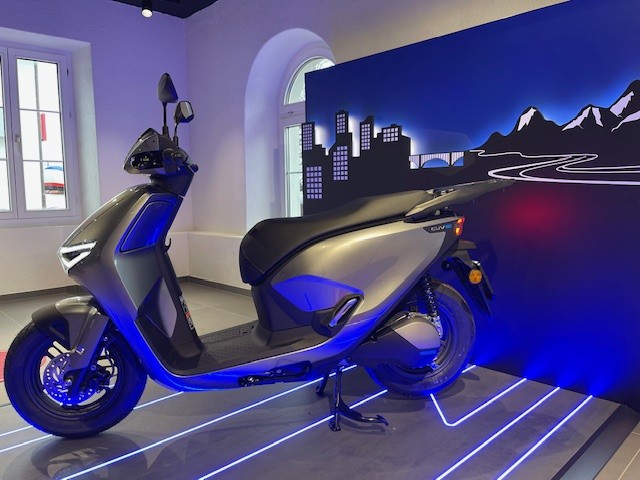 HONDA EVP4-image-3