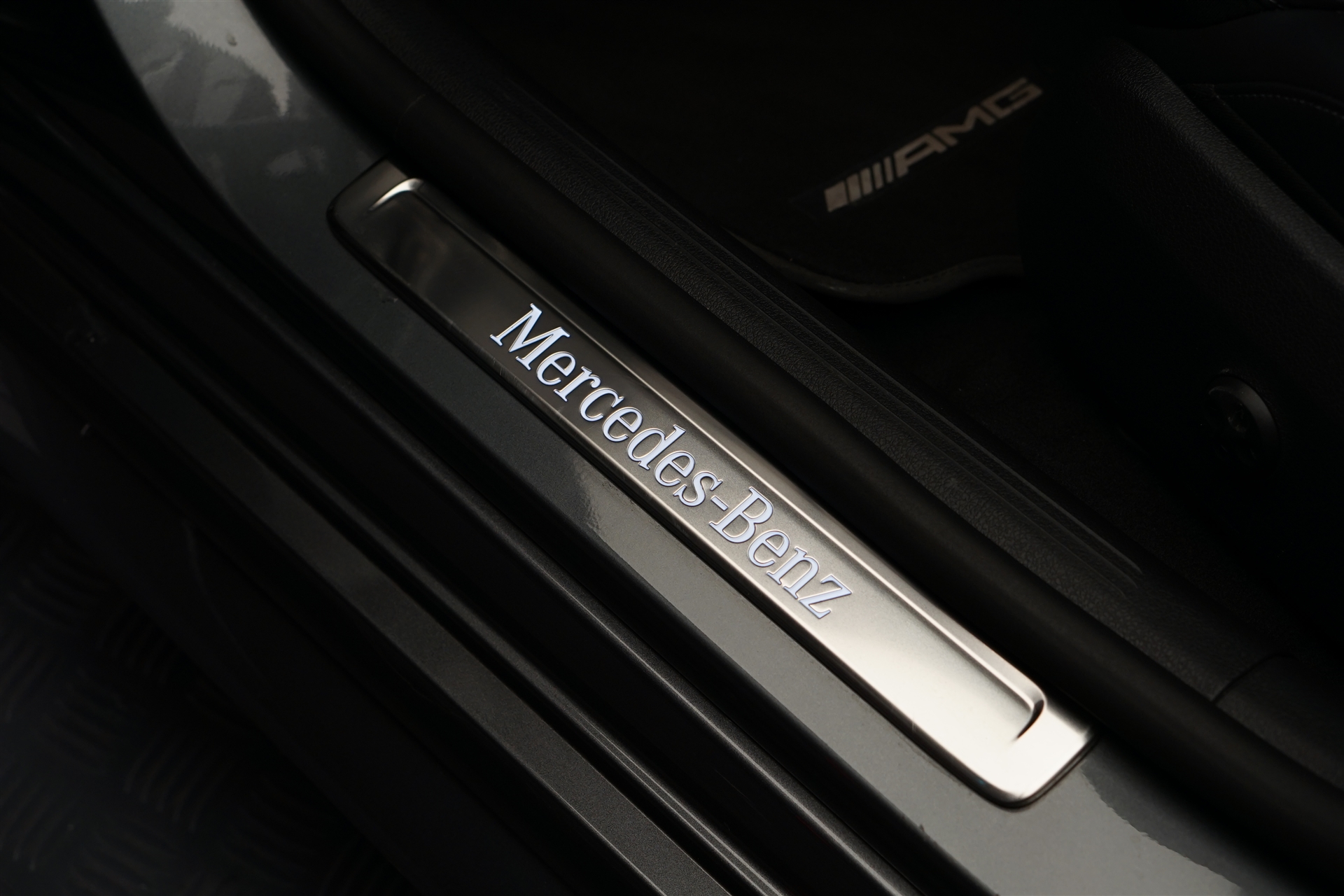 MERCEDES-BENZ C 200 4Matic AMG Line *CH-Fahrzeug* *Assistenzpaket* *Keyless*-image-22