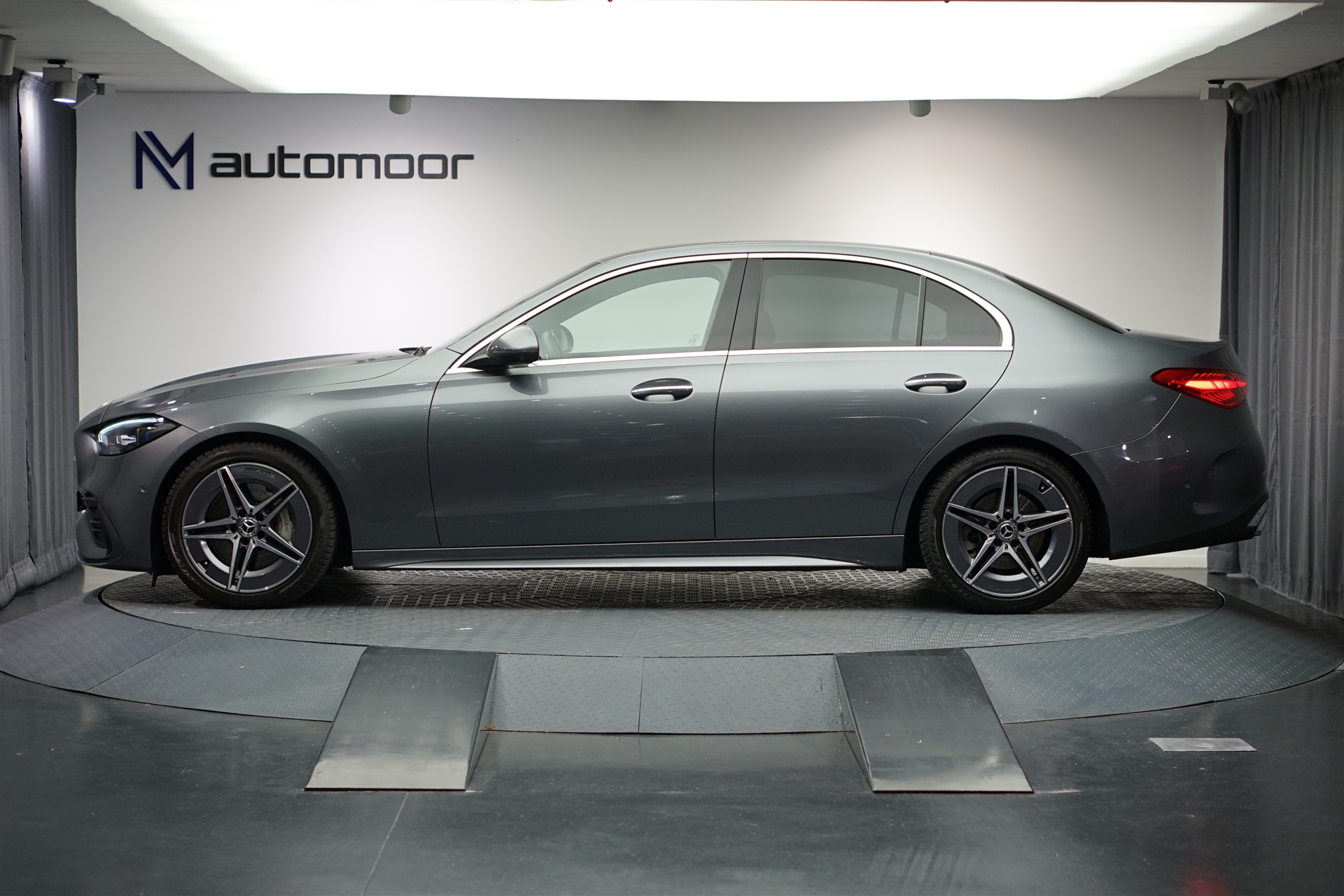 MERCEDES-BENZ C 200 4Matic AMG Line *CH-Fahrzeug* *Assistenzpaket* *Keyless*-image-7