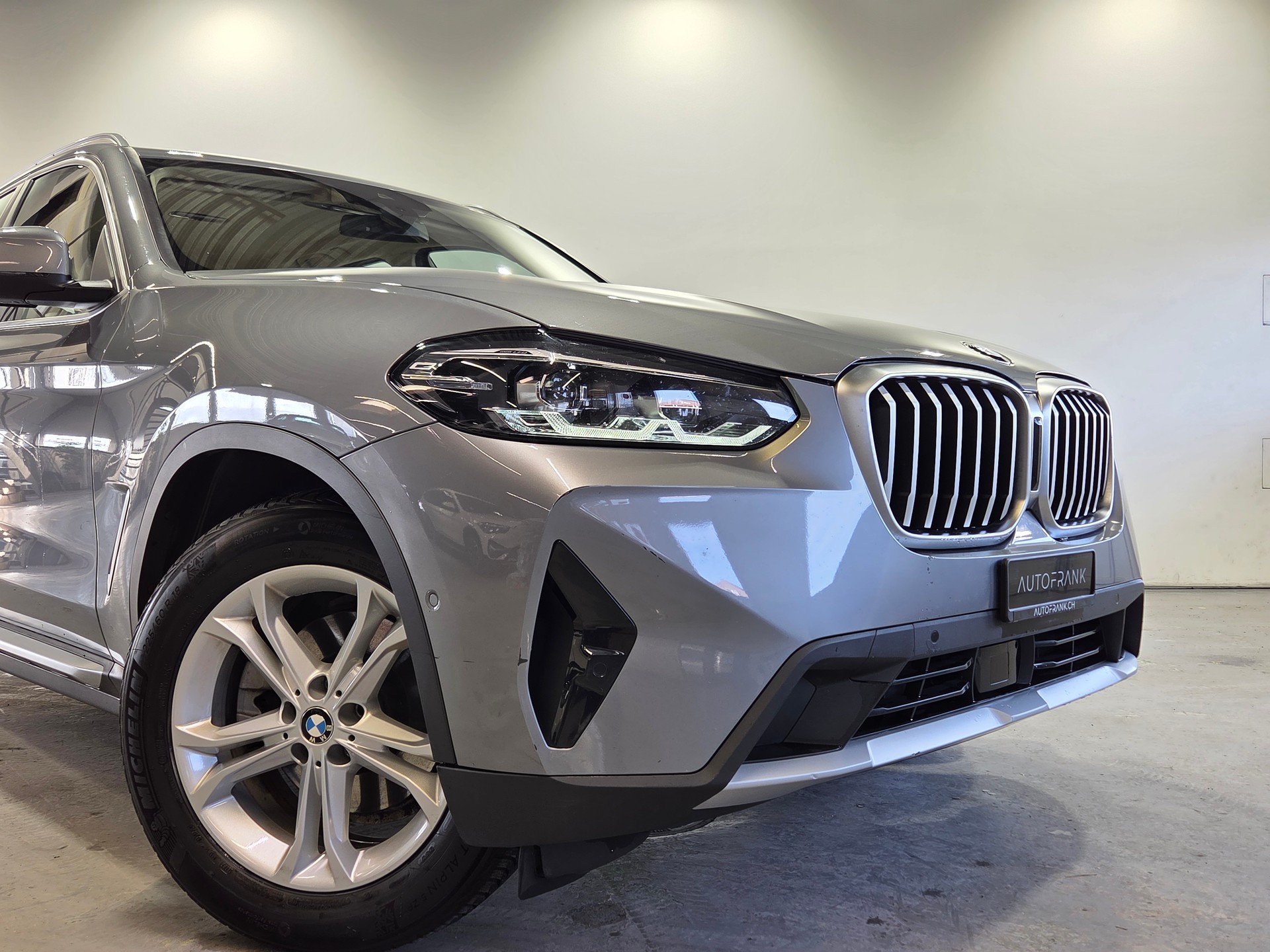 BMW X3 20i xDrive-image-8