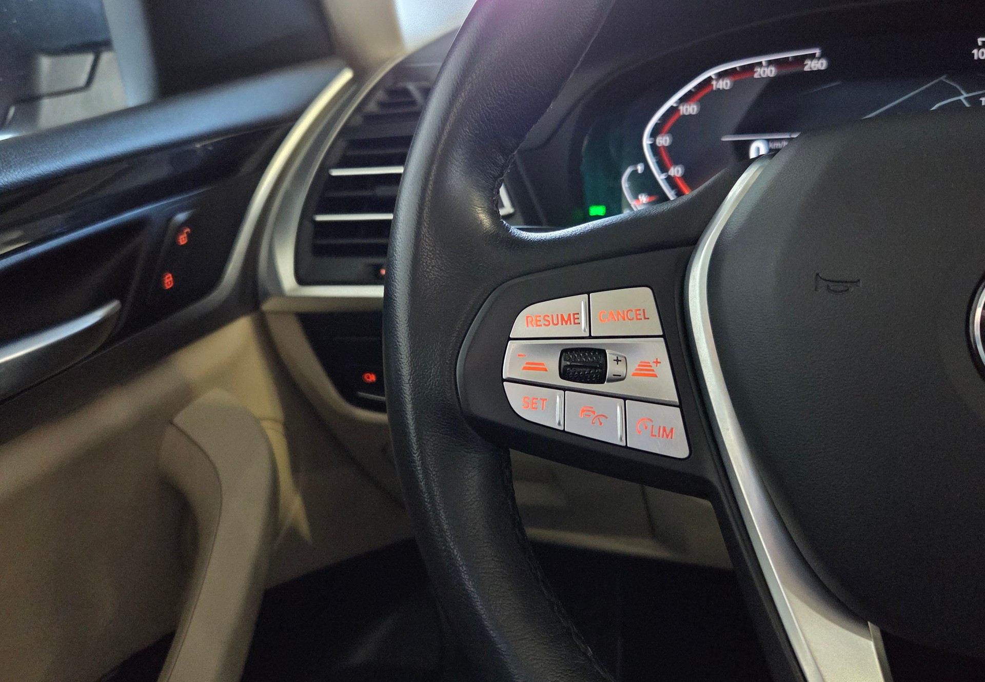 BMW X3 20i xDrive-image-6