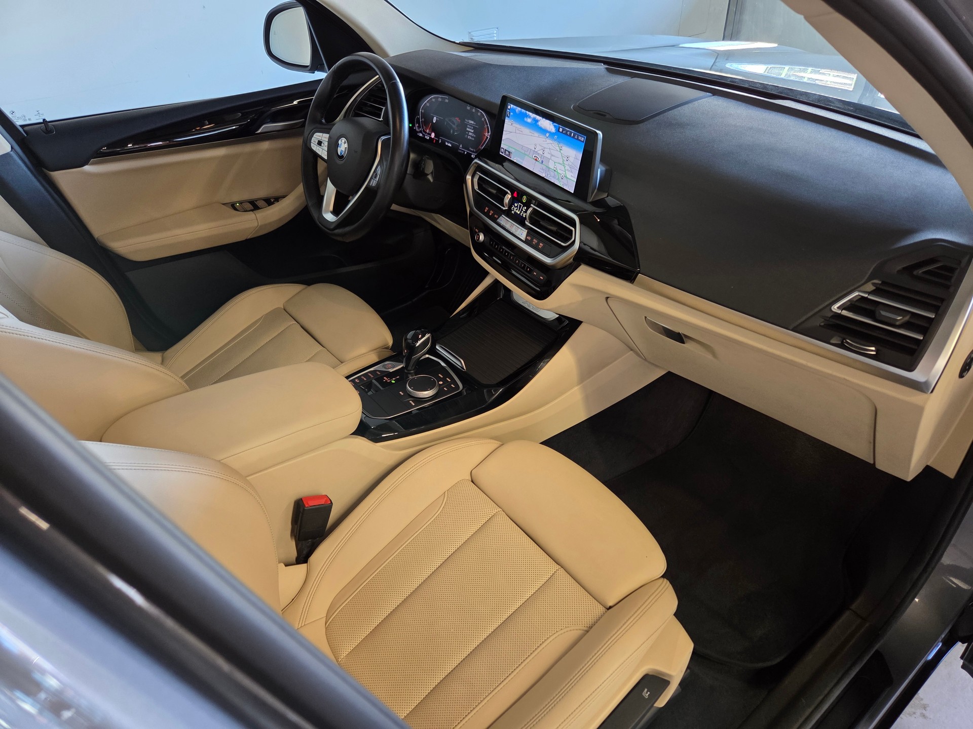 BMW X3 20i xDrive-image-12
