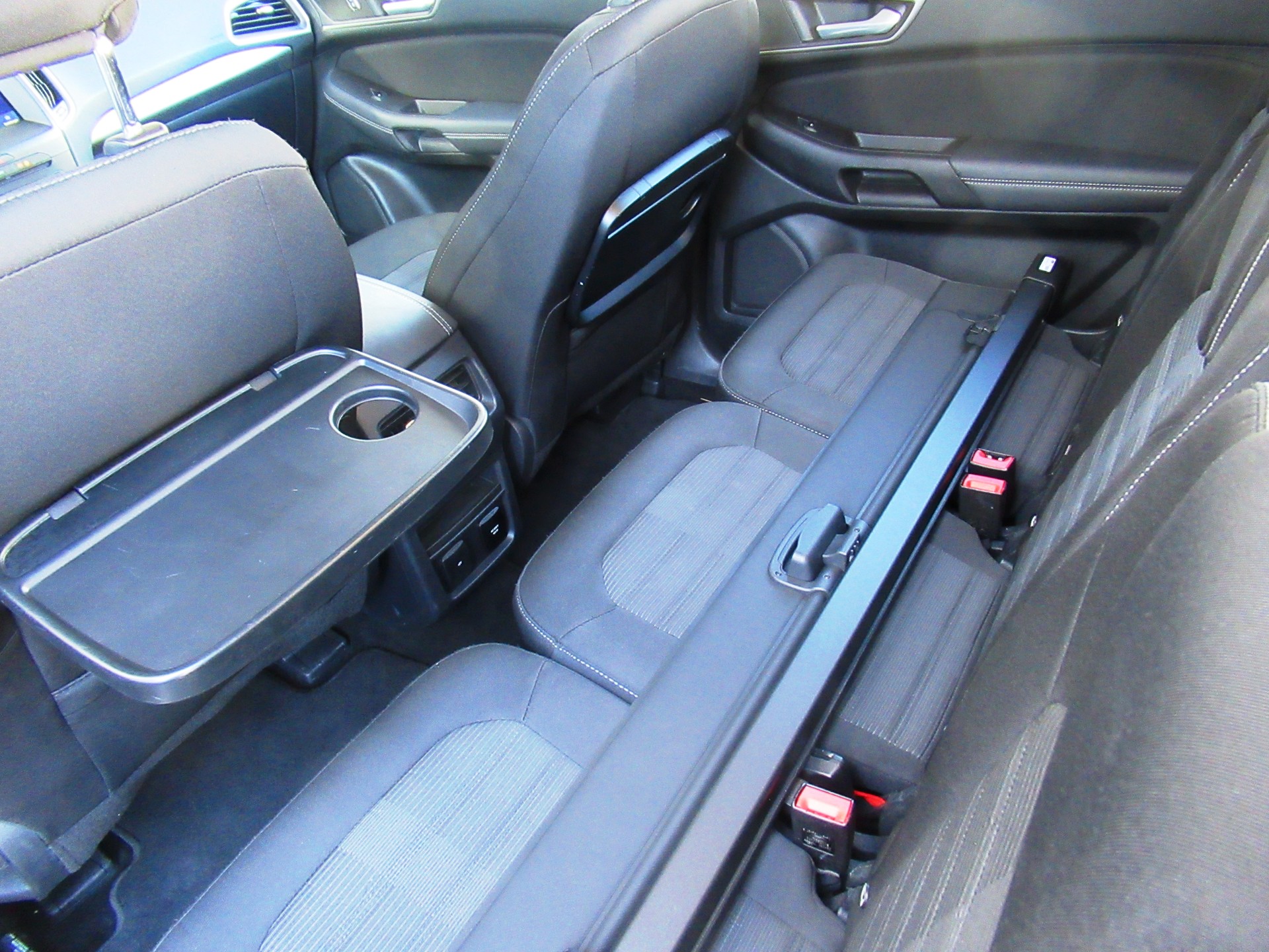 FORD Galaxy 2.5 FHEV Trend 7Pl CVT-image-7
