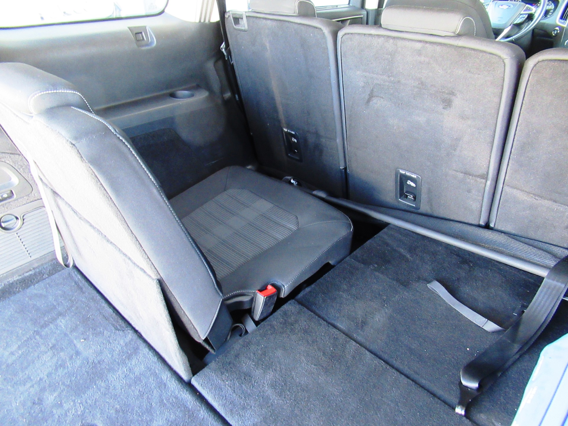 FORD Galaxy 2.5 FHEV Trend 7Pl CVT-image-5