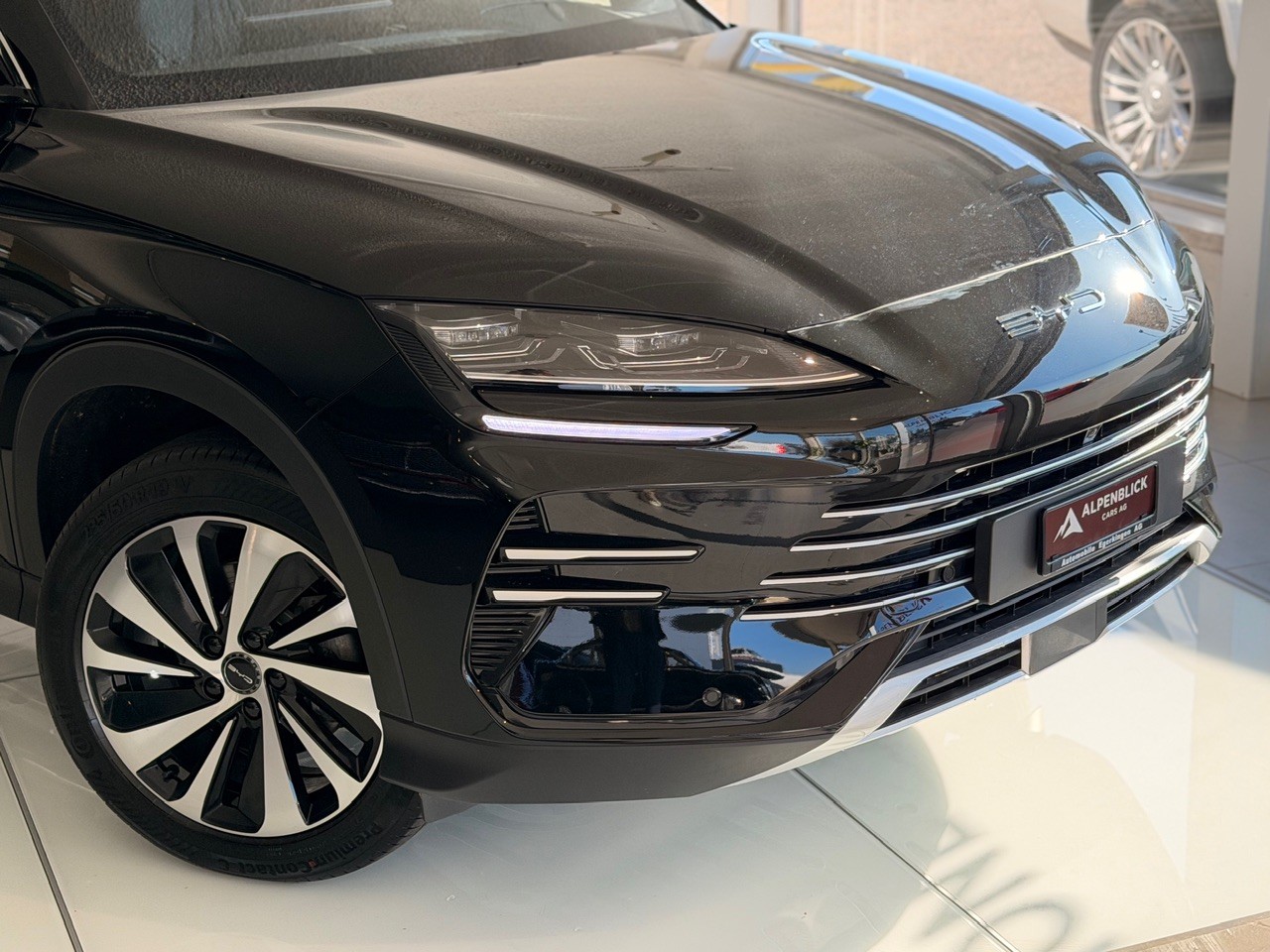 BYD Seal U DM-i Boost-showroom-element-1