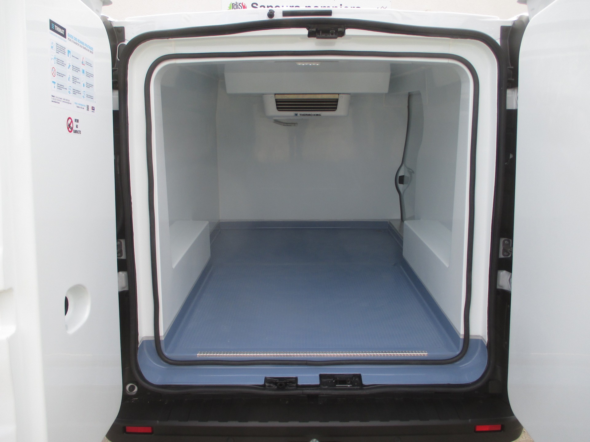 RENAULT Fourgon 3.0 T L1 H1 2.0 150 CV-image-8