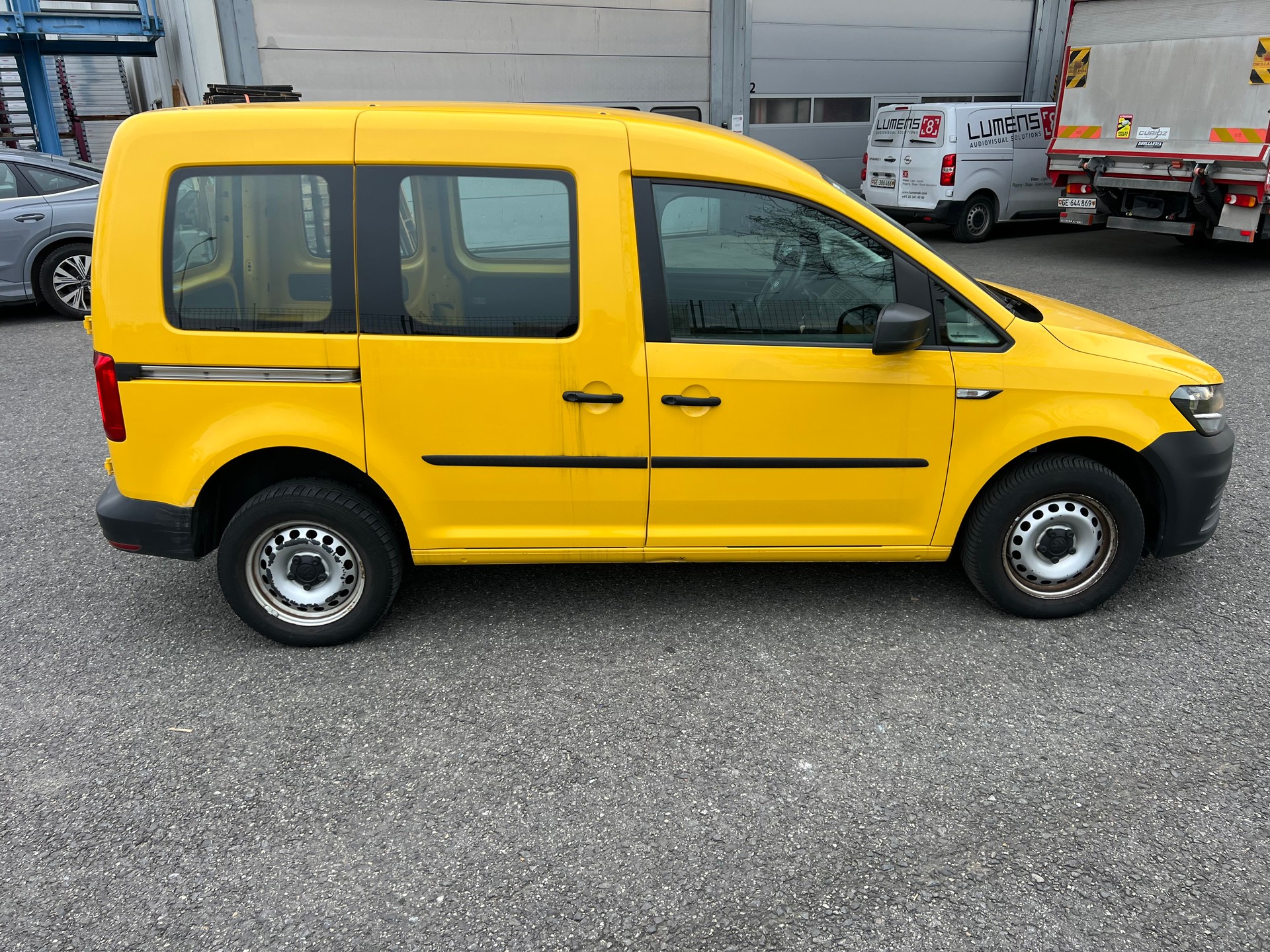VW Caddy 2.0TDI 4Motion BlueMotion Technology-image-6