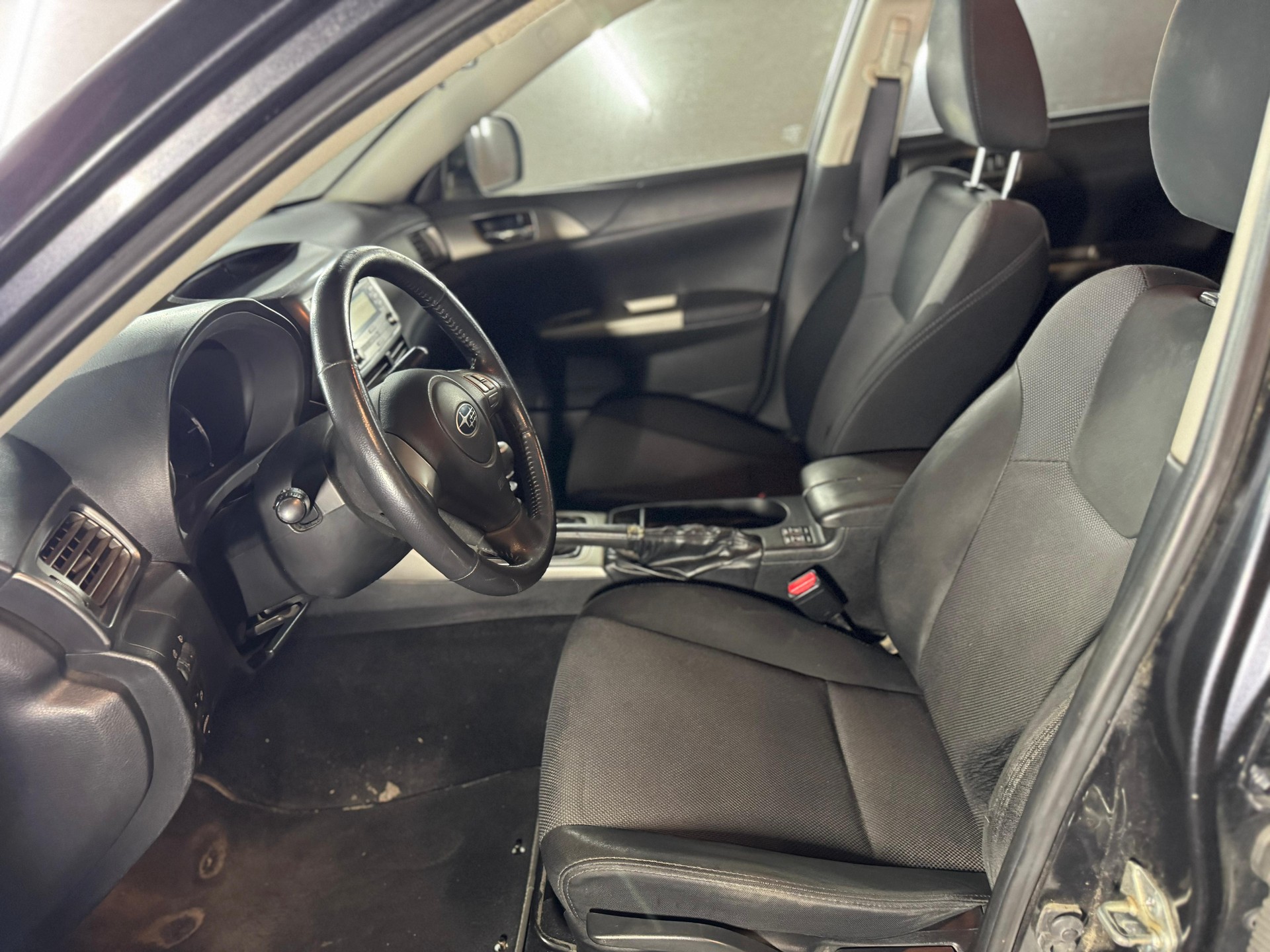 SUBARU Impreza 2.0D Swiss-image-7
