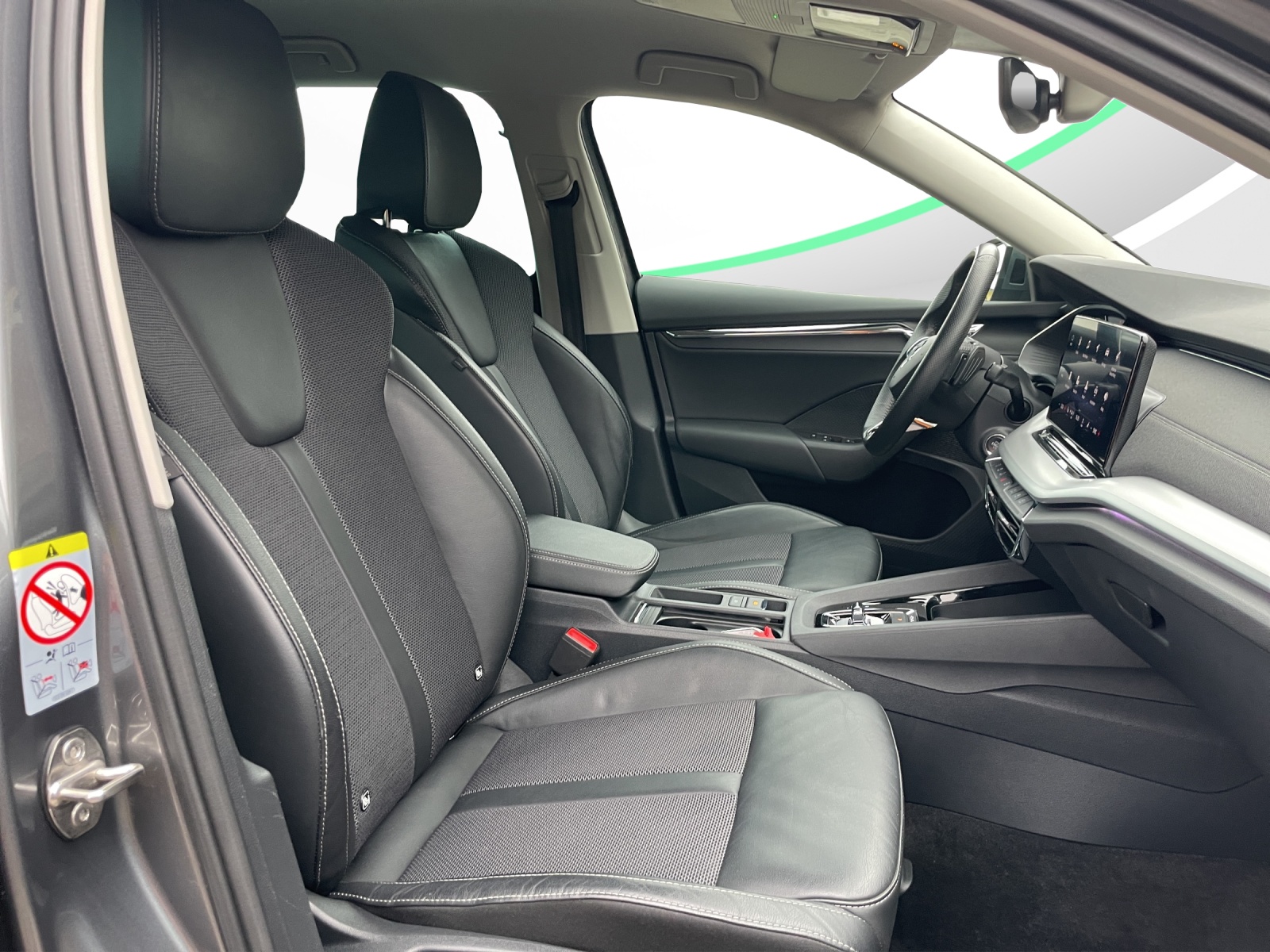 SKODA Octavia Combi 2.0 TDI DSG Style 4x4-image-12