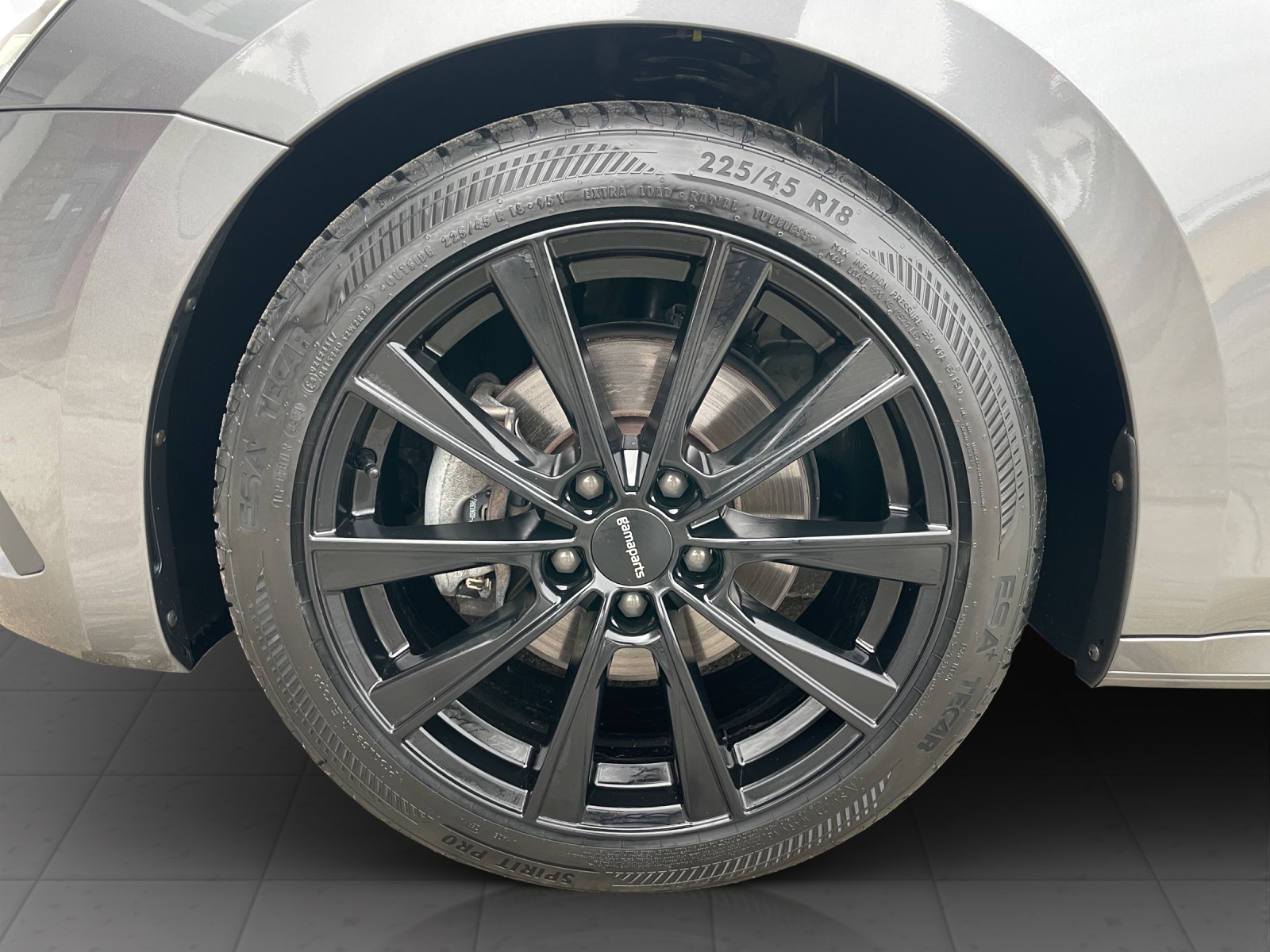SKODA Octavia Combi 2.0 TDI DSG Style 4x4-image-16