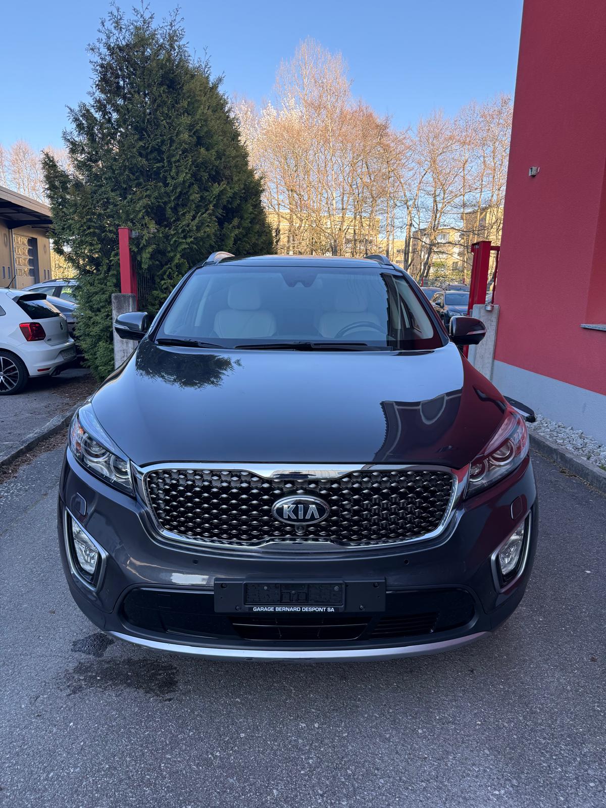 KIA Sorento 2.2 CRDI Style 7P. Automatic