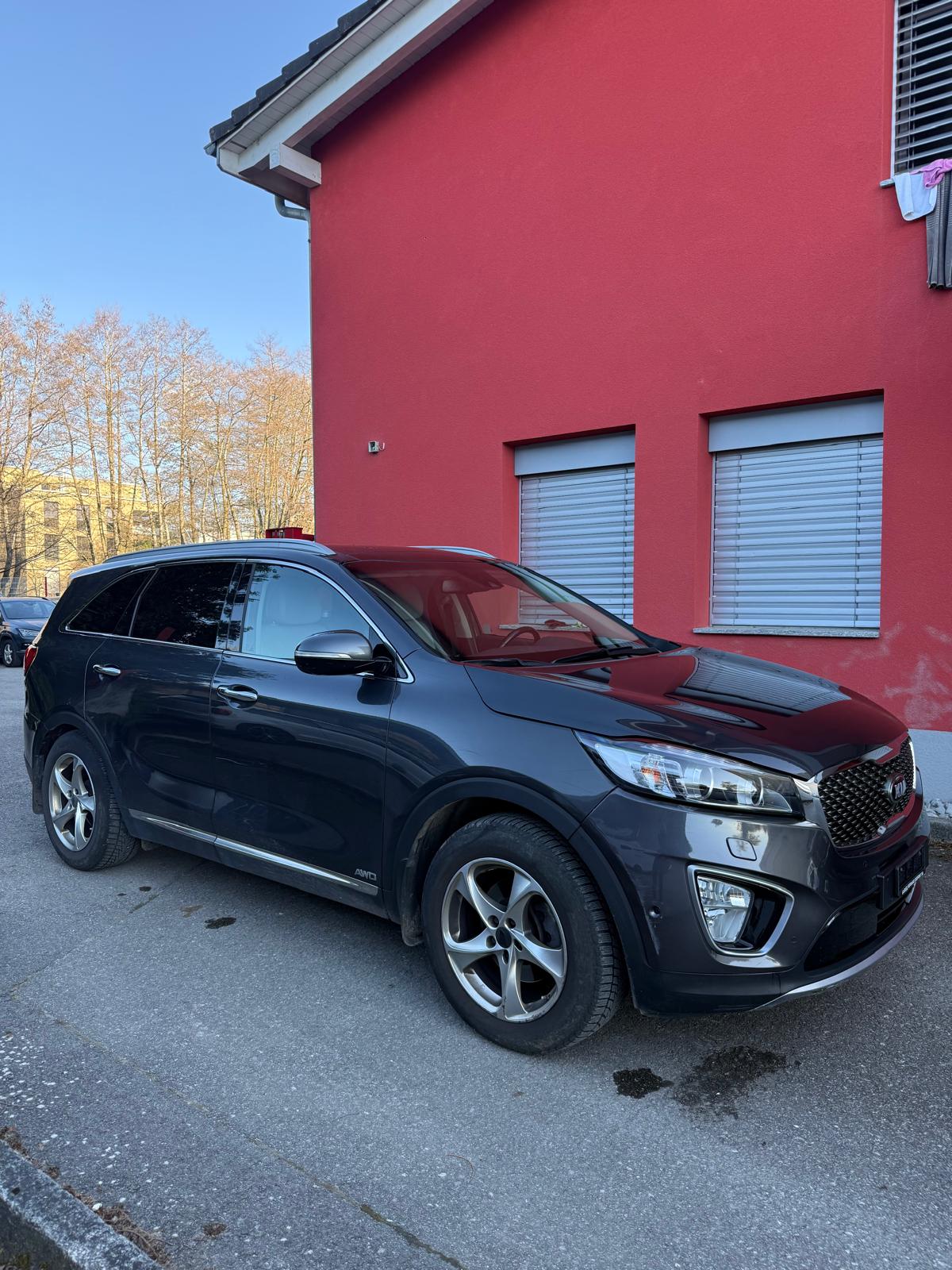 KIA Sorento 2.2 CRDI Style 7P. Automatic-image-2