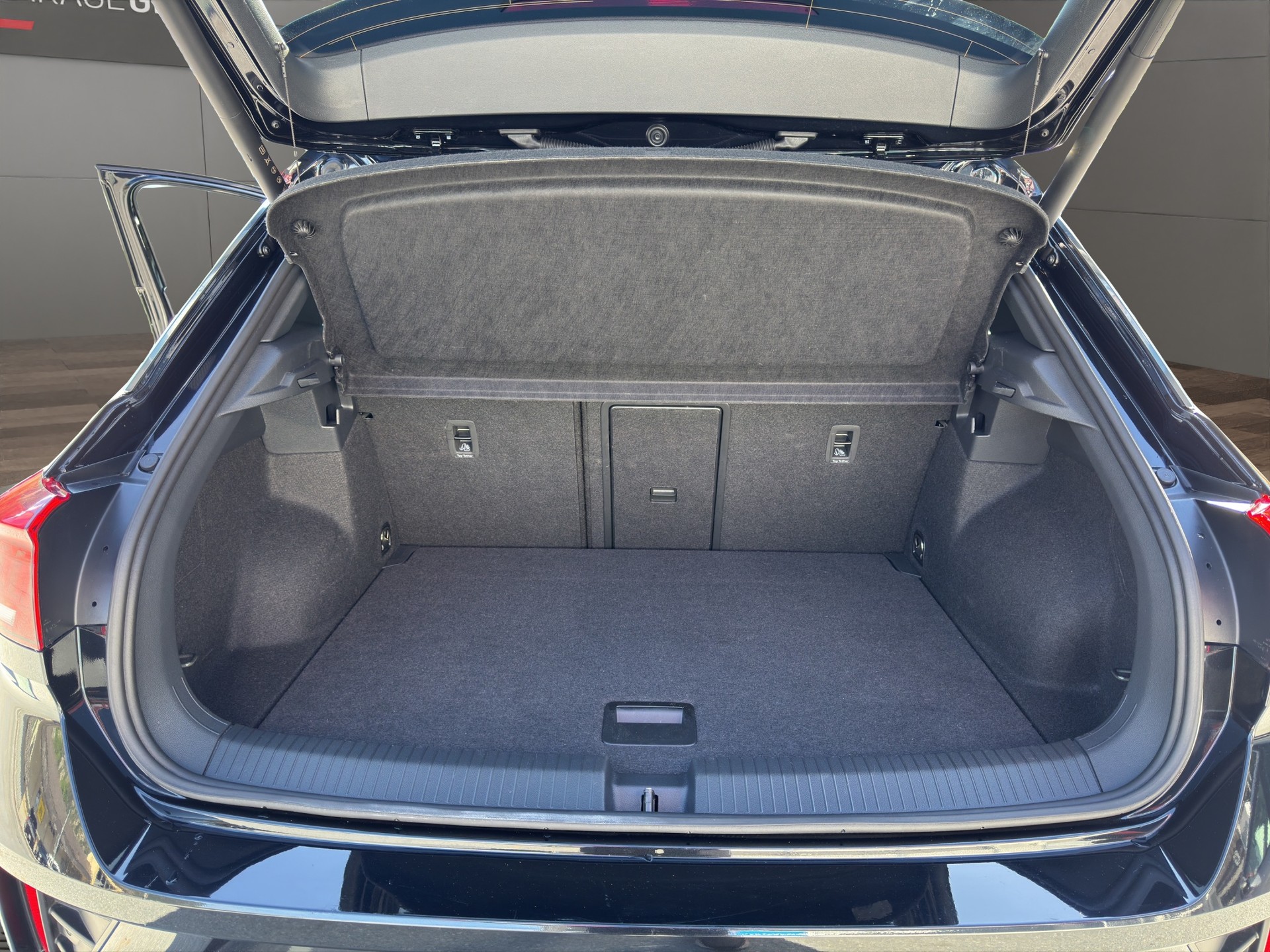 VW T-Roc 1.5 TSI EVO R-Line DSG-image-15