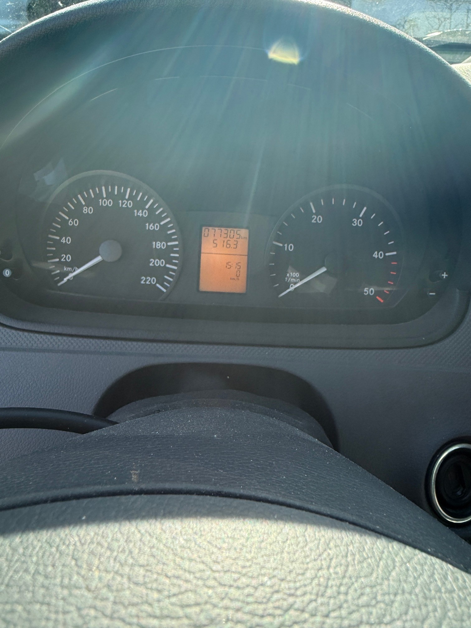 MERCEDES-BENZ 115 CDI-image-9