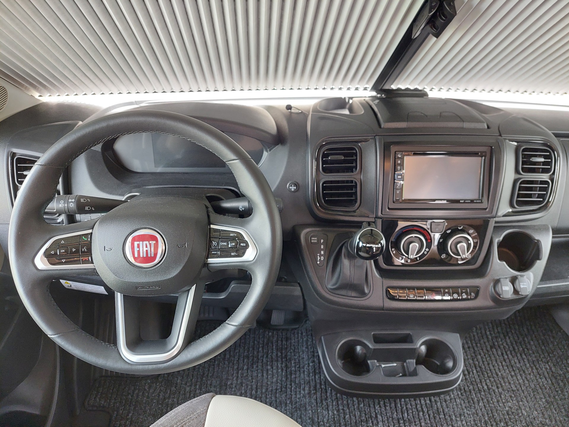 ROLLER TEAM Fiat Granduca 298TL-image-15