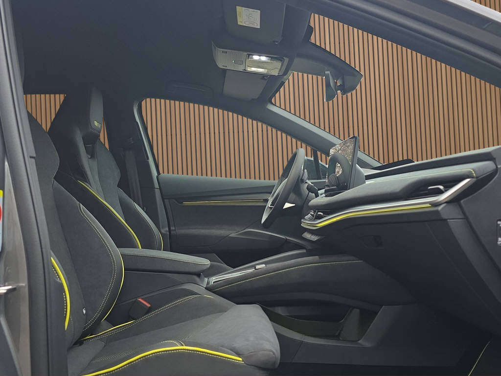 SKODA Elroq RS-MAXX 4x4-image-20