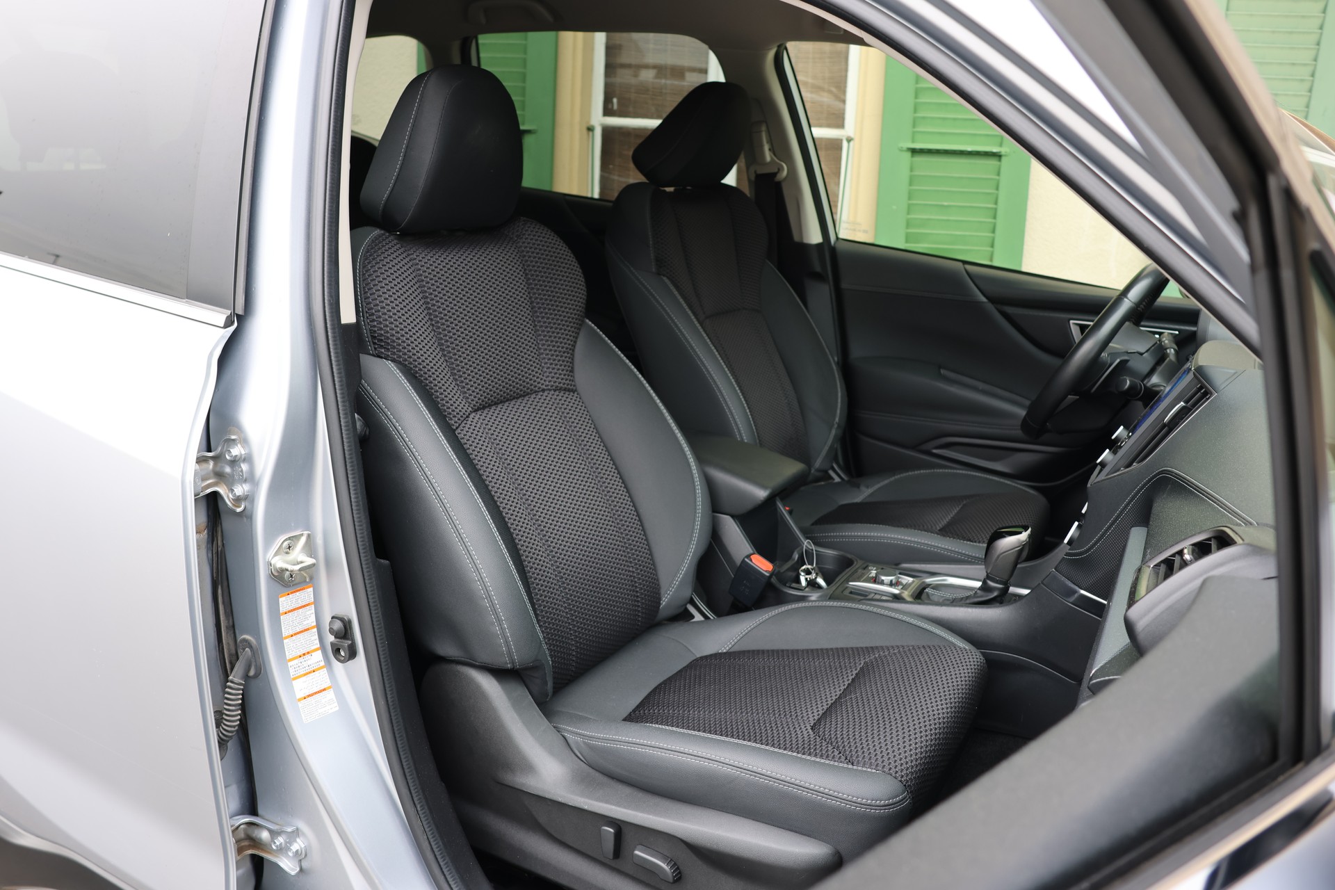SUBARU Forester 2.0i e-Boxer Swiss Plus Lineartronic-image-9