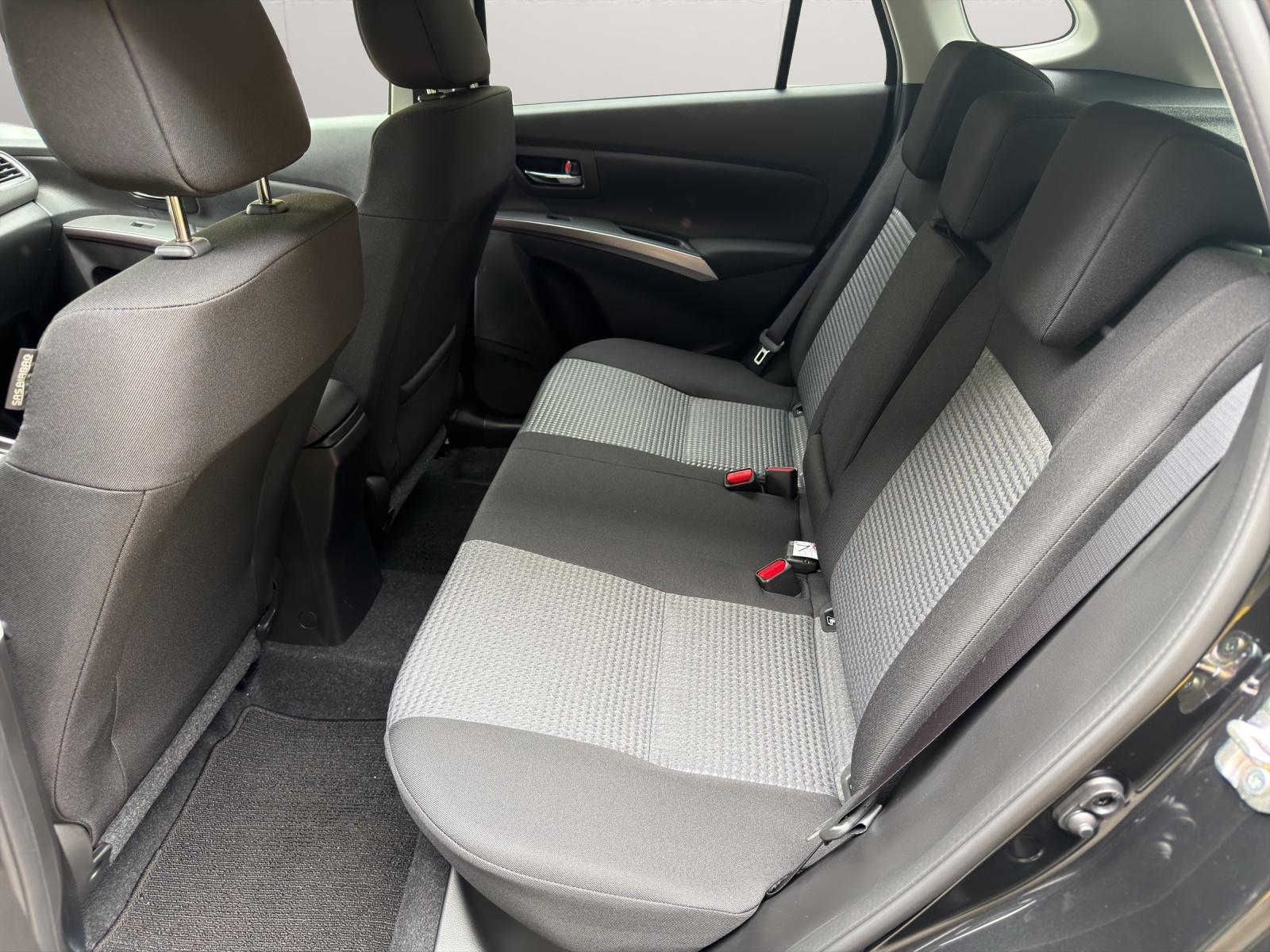SUZUKI S-Cross 1.4 T Sakura Hybrid 4x4-image-13