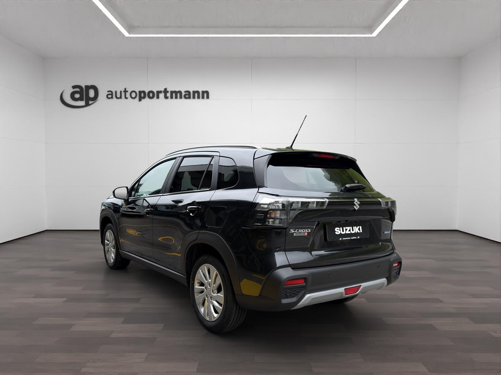 SUZUKI S-Cross 1.4 T Sakura Hybrid 4x4-image-4