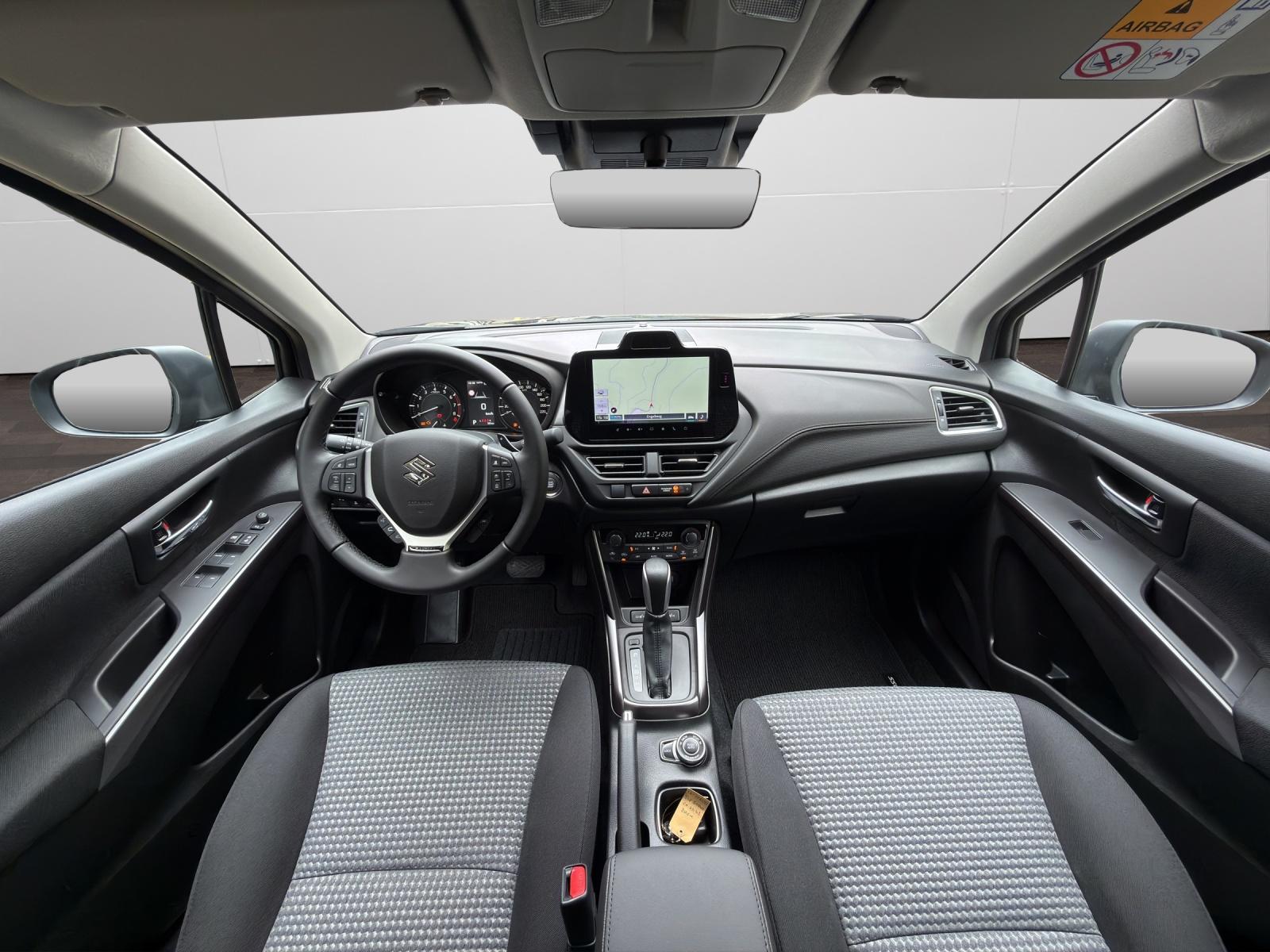 SUZUKI S-Cross 1.4 T Sakura Hybrid 4x4-image-8