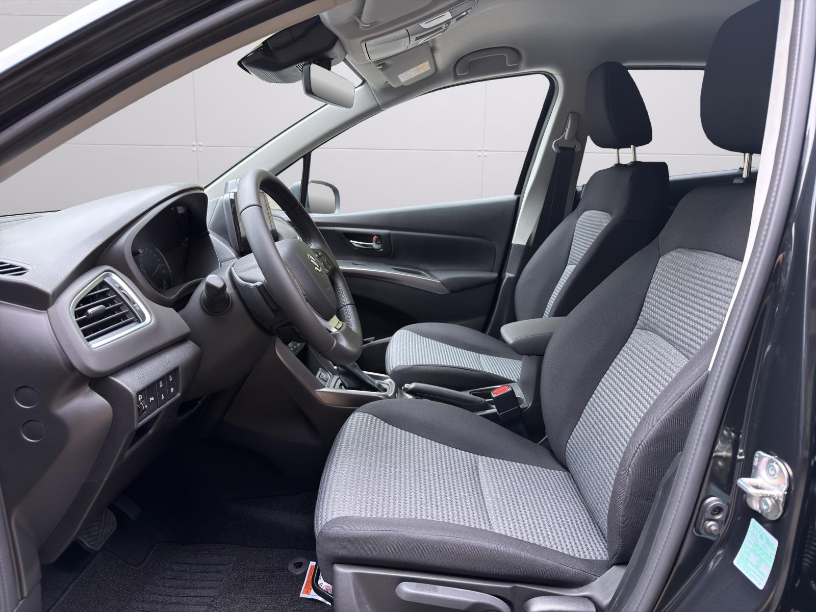 SUZUKI S-Cross 1.4 T Sakura Hybrid 4x4-image-7
