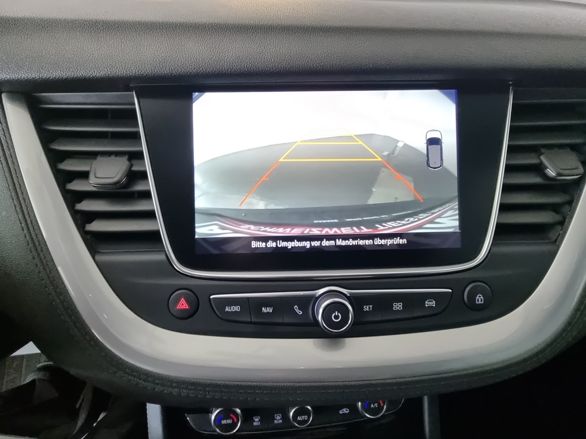 OPEL Grandland X 1.2i TP Enjoy-image-13