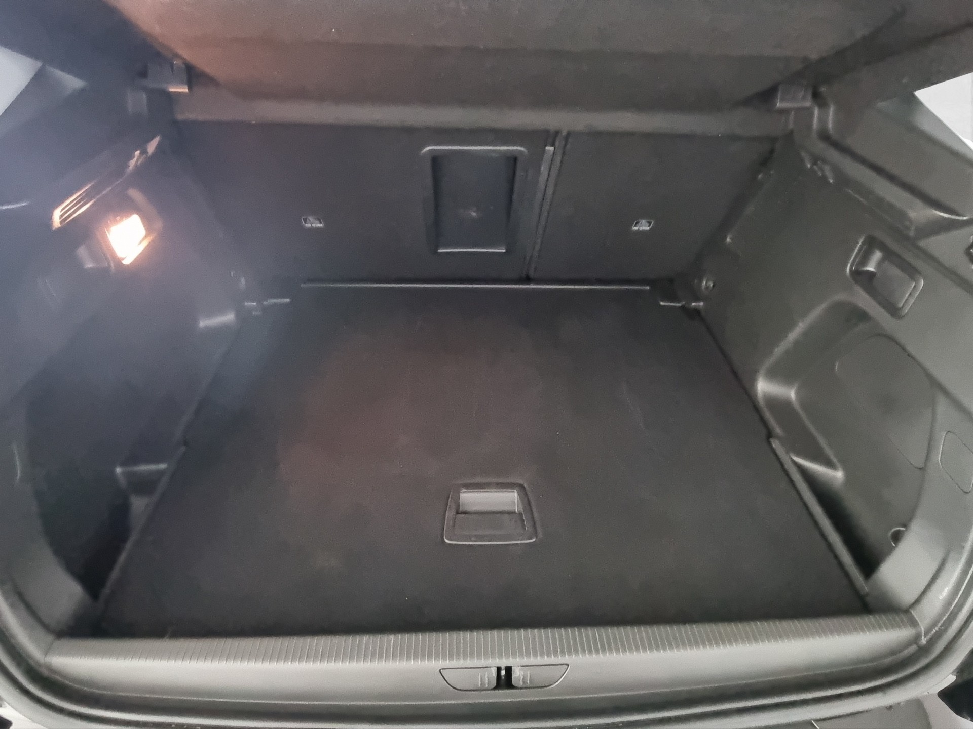 OPEL Grandland X 1.2i TP Enjoy-image-15