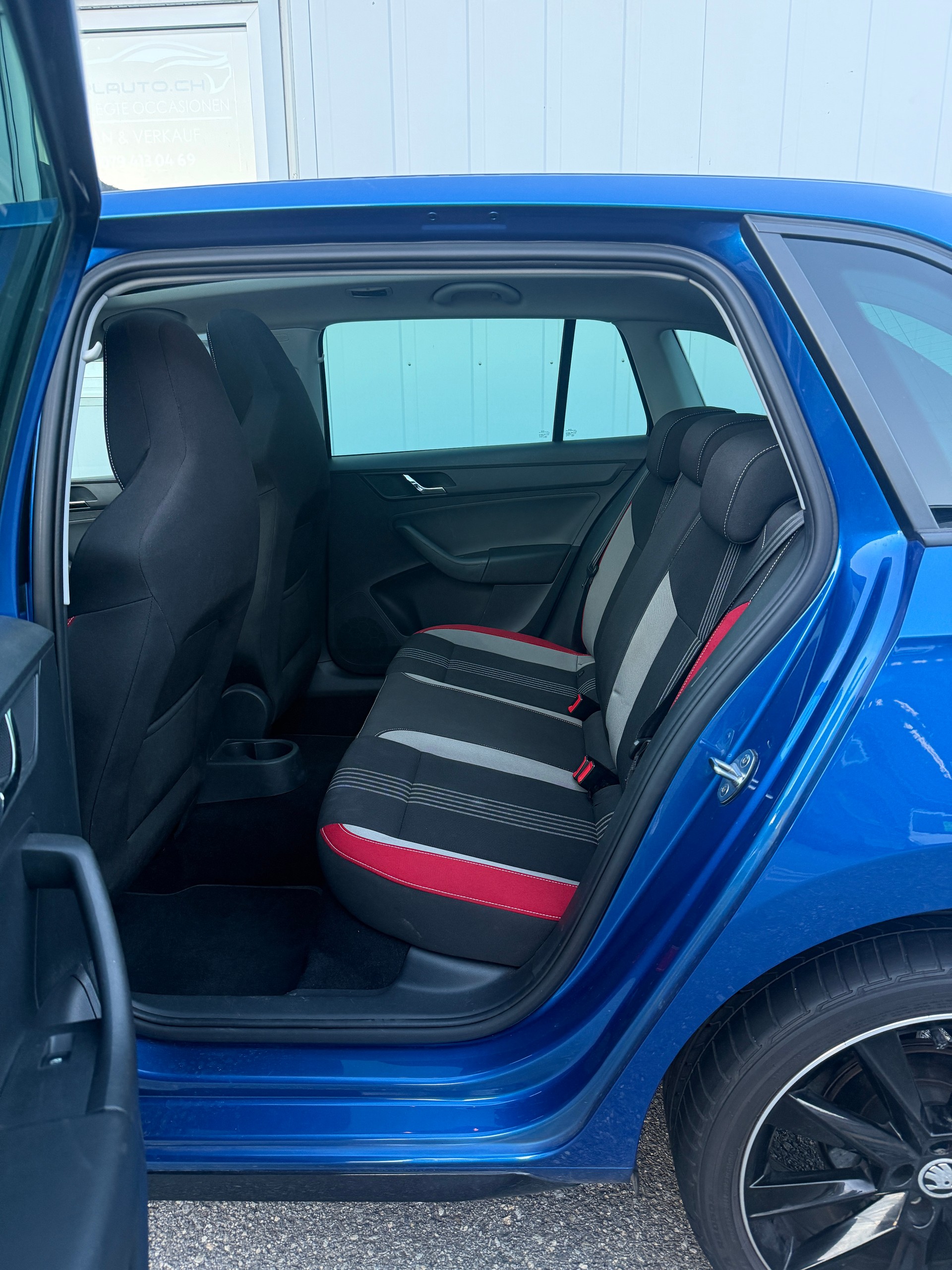SKODA Rapid Spaceback 1.2 TSI Monte Carlo *PANORAMADACH*DAB*NAVI*BLUETOOTH*MFK FRISCH*-image-14