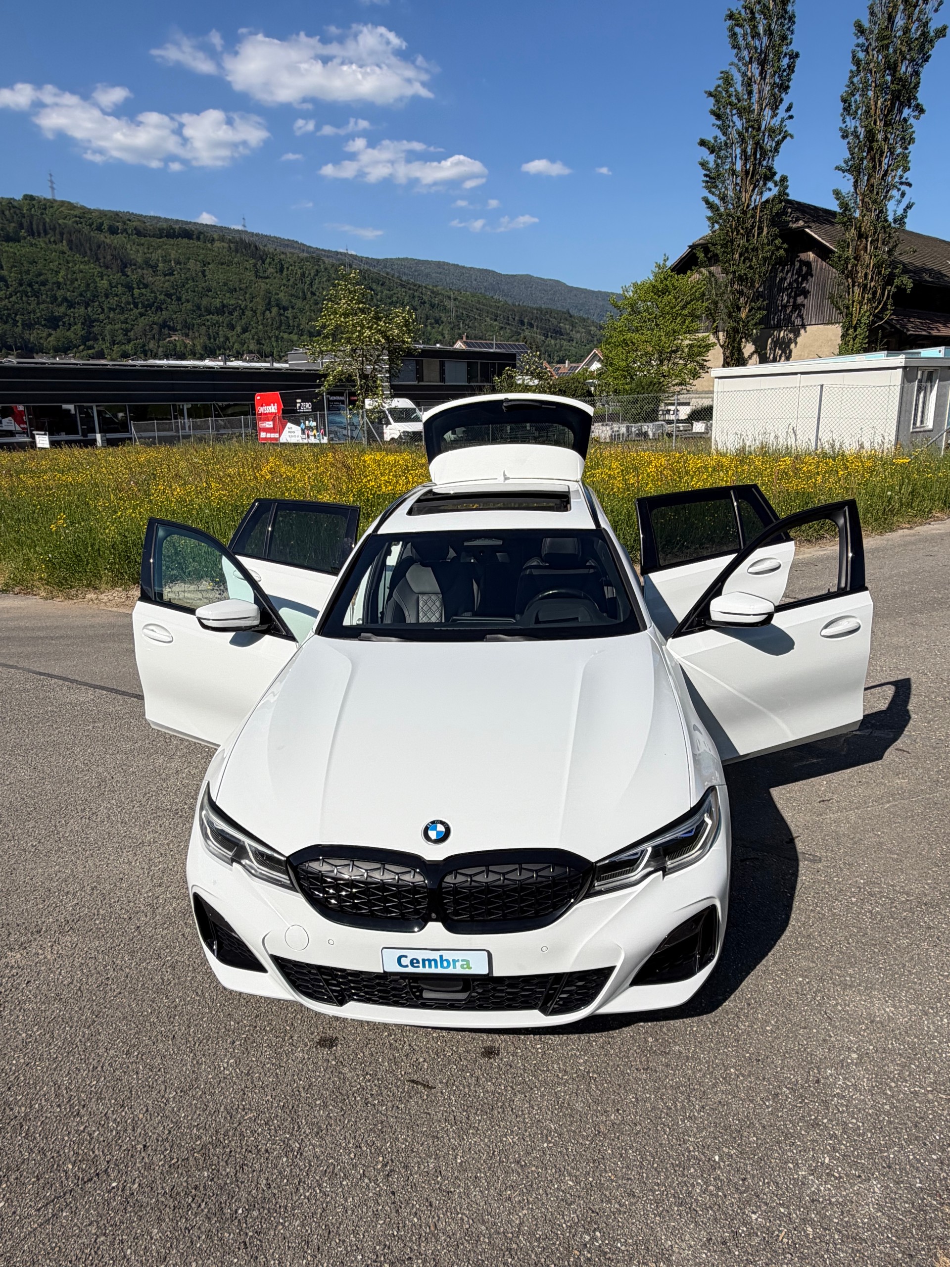 BMW "M340i X-DRIVE KOMBI M-SPORT" BMW GARANTIE !! AB MFK AB SERVICE MIT AHK 1800 KG ZUGLAST. KM 61`000. TOP AUSSTATTUNG !!