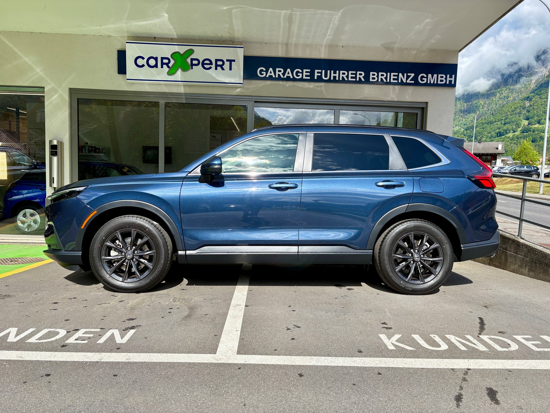HONDA CR-V 2.0i MMD Hybrid Elegance 4WD Automatic-image-1