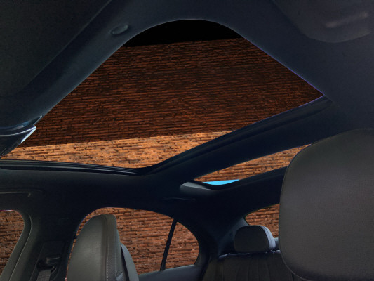 MERCEDES-BENZ E 300 e 9G-Tronic-image-8