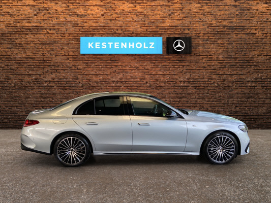 MERCEDES-BENZ E 300 e 9G-Tronic-showroom-element-2