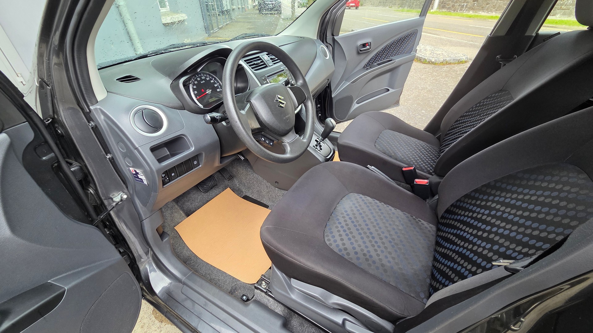 SUZUKI Celerio 1.0 Sergio Cellano Top AGS-image-5